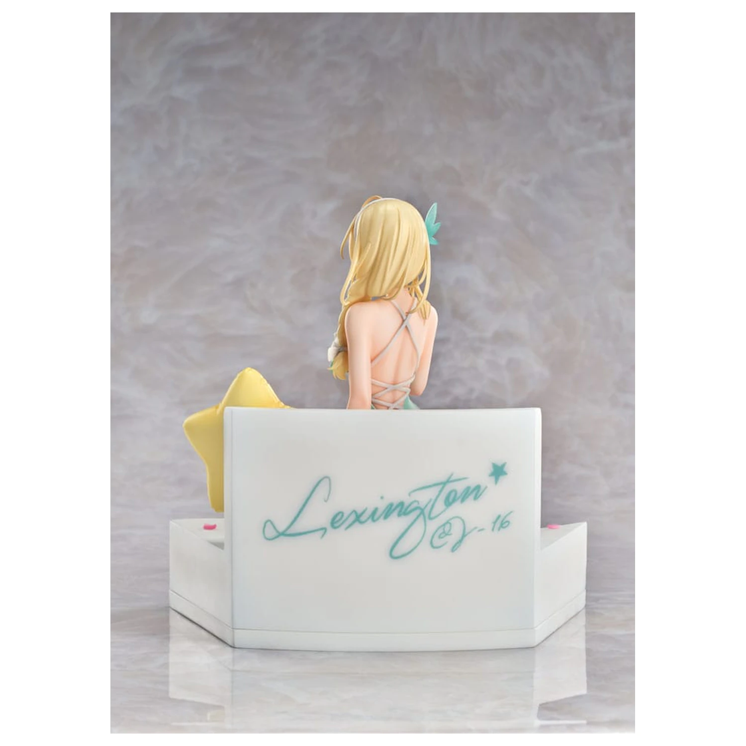 Senkan Shoujo R PVC kip 1/7 Lexington (CV-16) Summer of Ingleside Ver. 19 cm fotografija izdelka