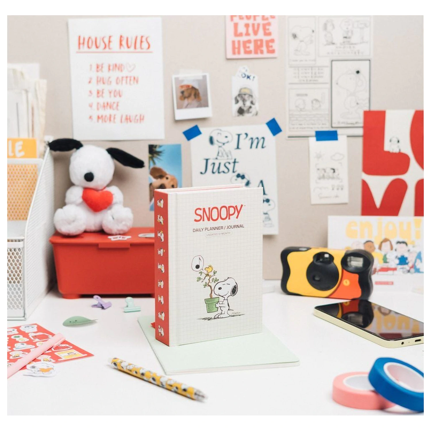 Snoopy A6 nedatirani dnevni planer fotografija izdelka