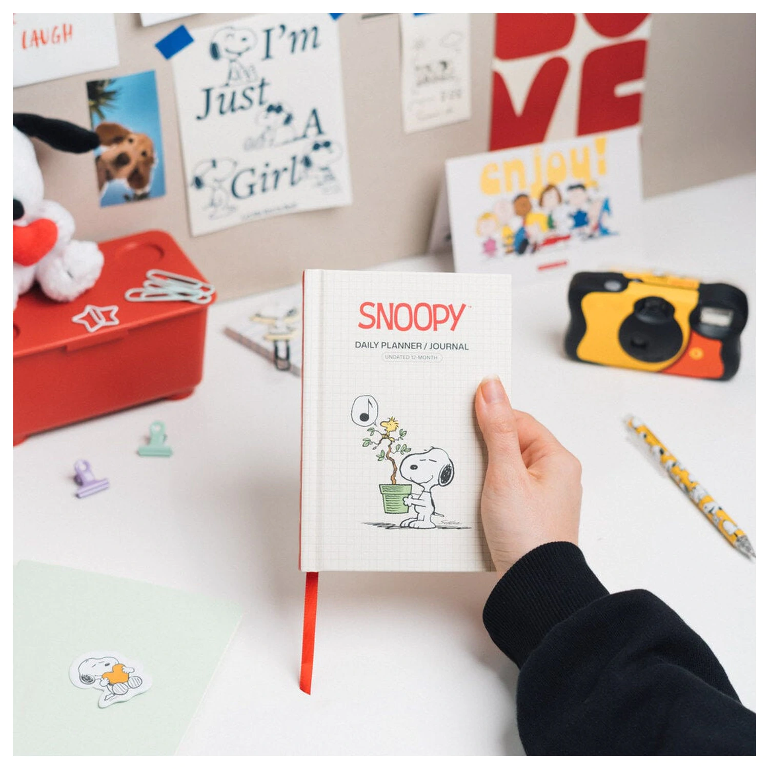 Snoopy A6 nedatirani dnevni planer fotografija izdelka