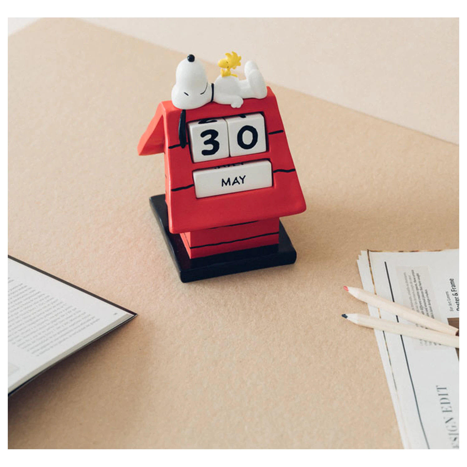 Snoopy Doghouse 3D večni koledar fotografija izdelka