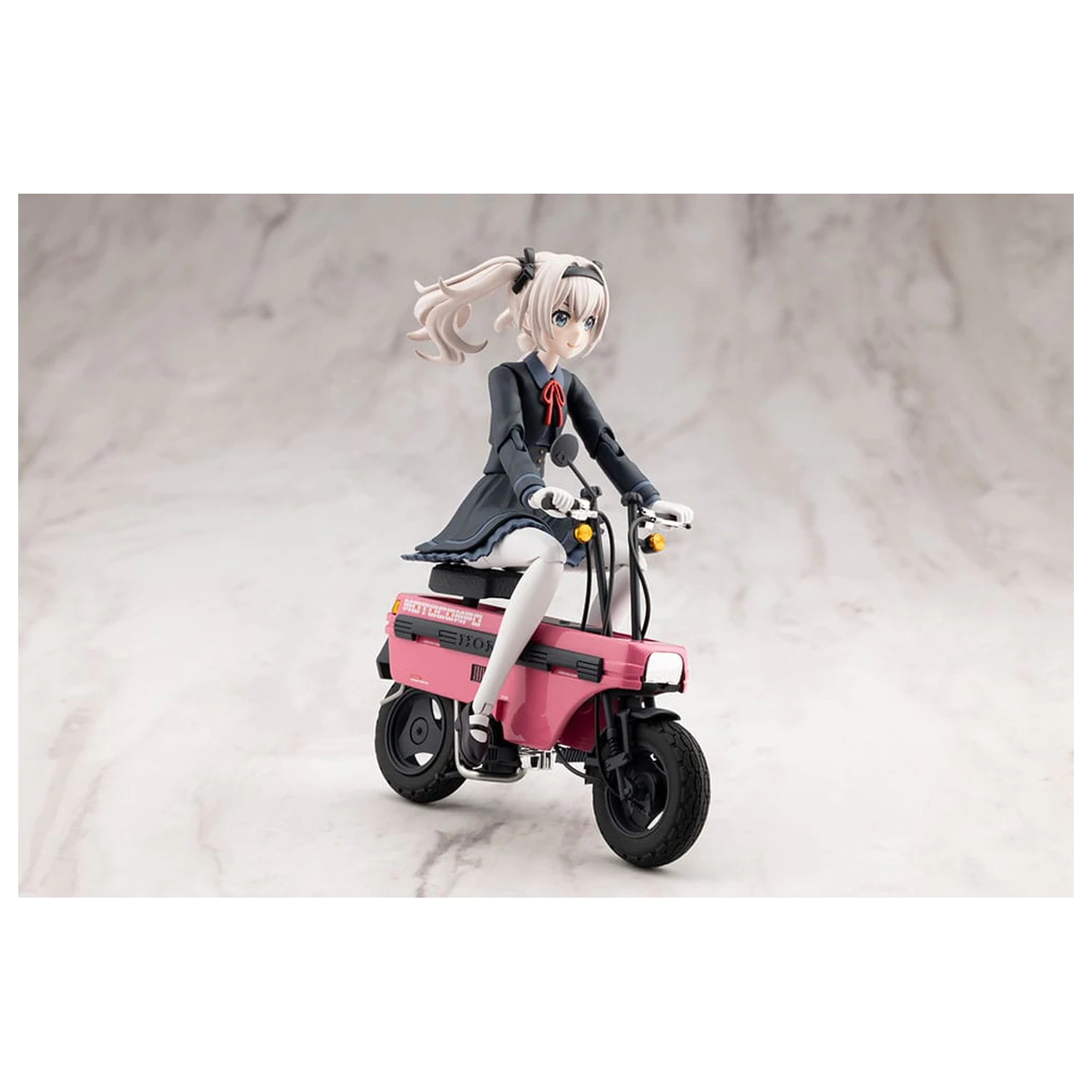 Sousai Shojo Teien Plastic Model Kit 1/10 Emma Koishikawa Nocturne with Honda AB12 Motocompo 14 cm fotografija izdelka