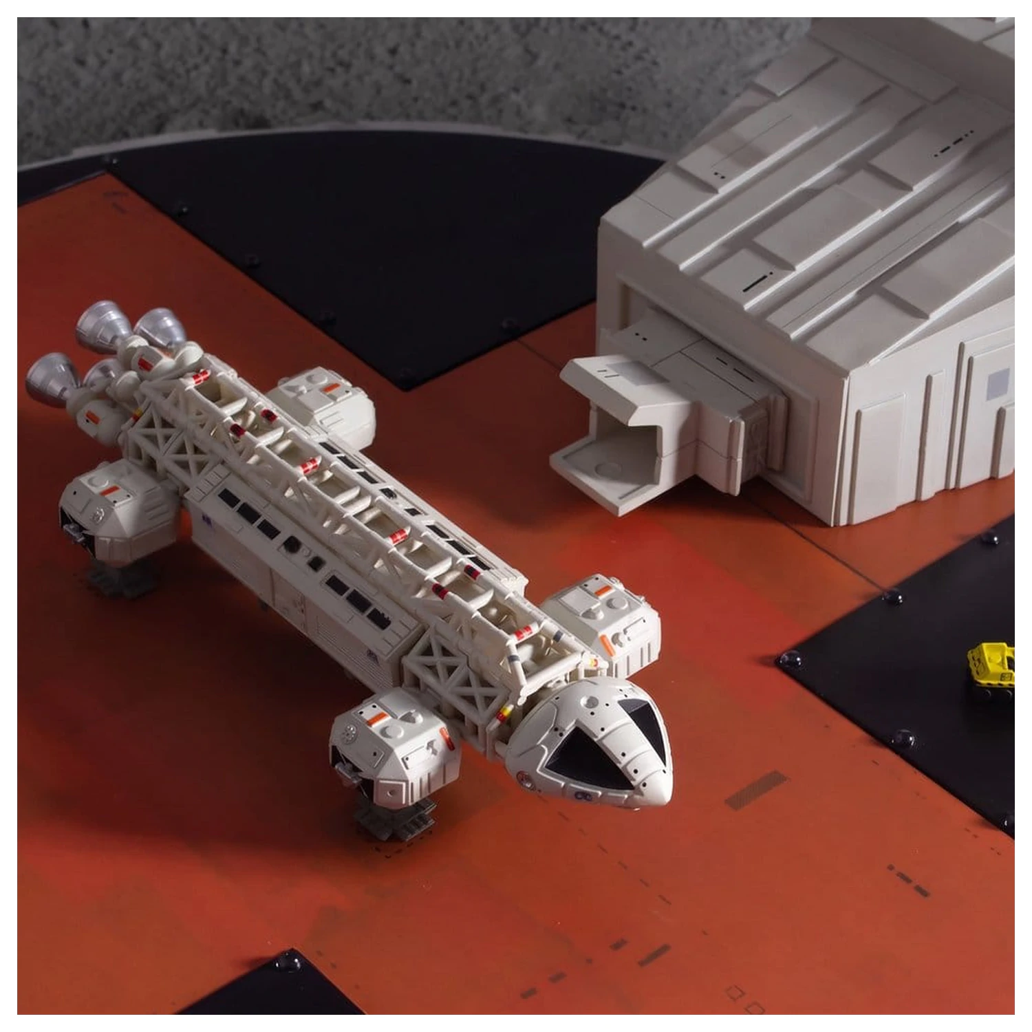Space 1999 Komplet za igranje Pahljačica za pristanek (z Eagle Transporterjem) 46 cm fotografija izdelka