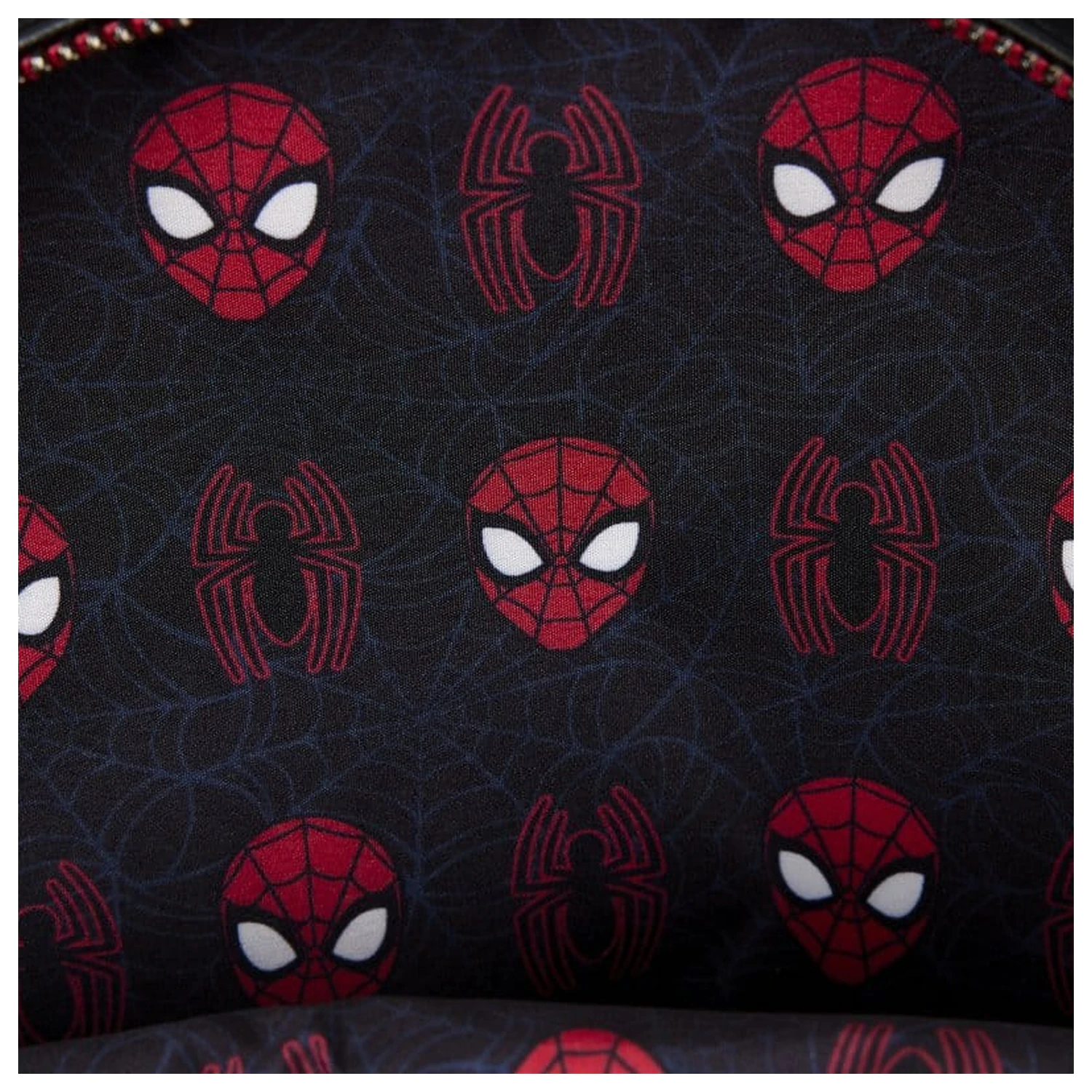 Spider-Man by Loungefly Mini nahrbtnik Spider Web fotografija izdelka