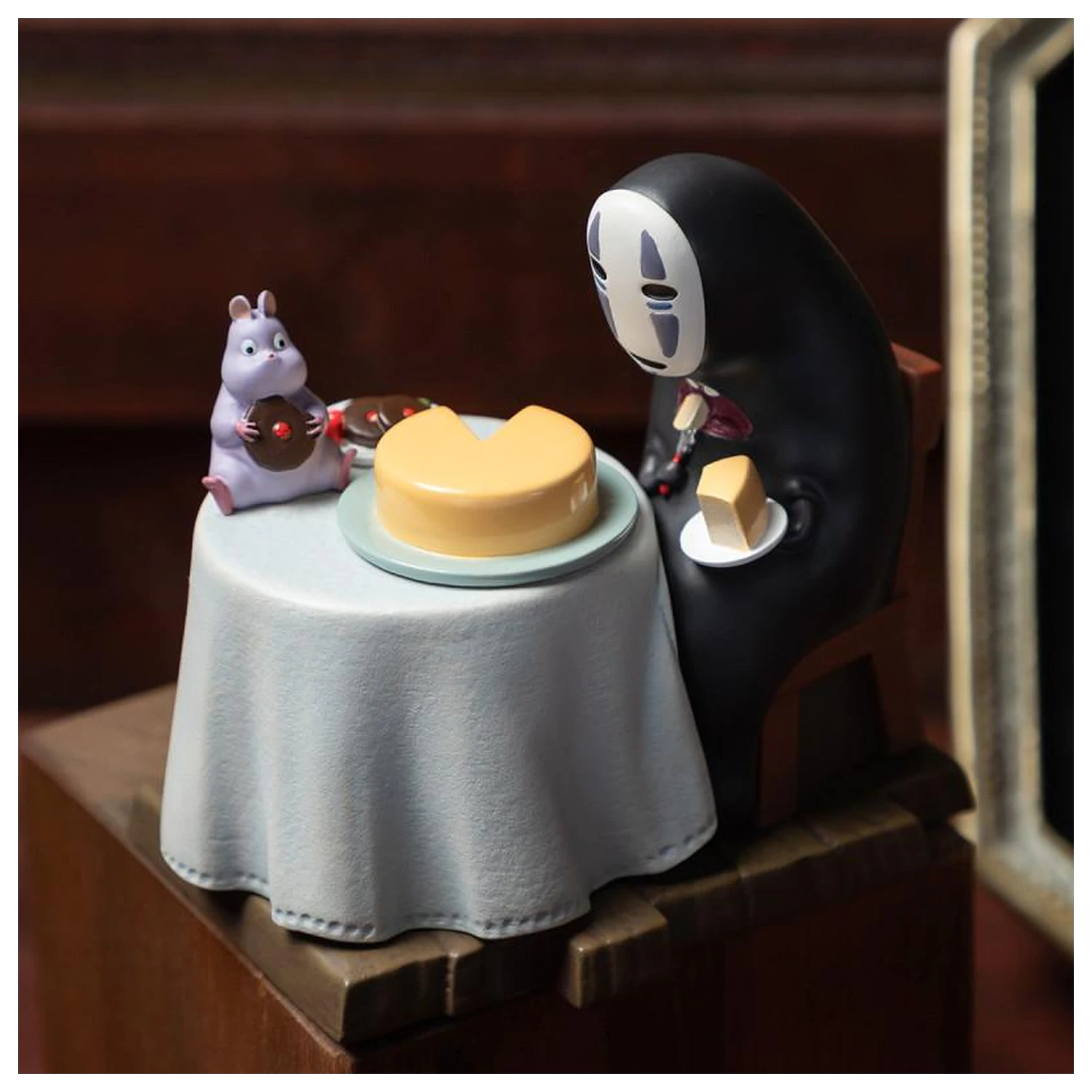 Spirited Away Škatla z dodatki za čajanko fotografija izdelka