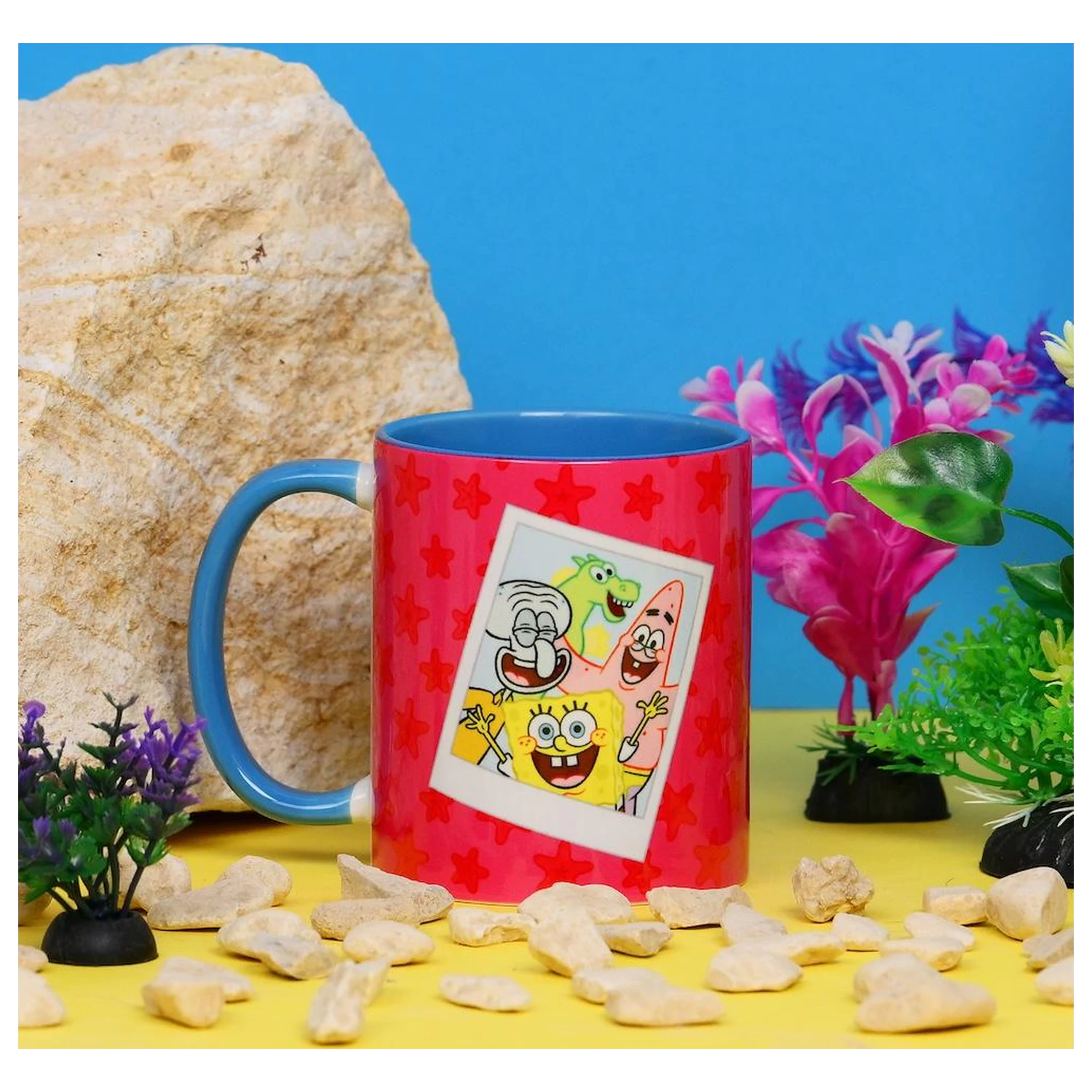 SpongeBob Bikini Bottom Buddies Notranje barvna skodelica 325ml fotografija izdelka