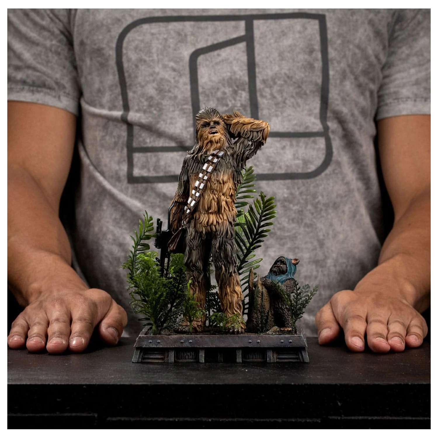 Star Wars Episode VI Umetniška skala Kip 1/10 Chewbacca and Tokkat 22 cm fotografija izdelka