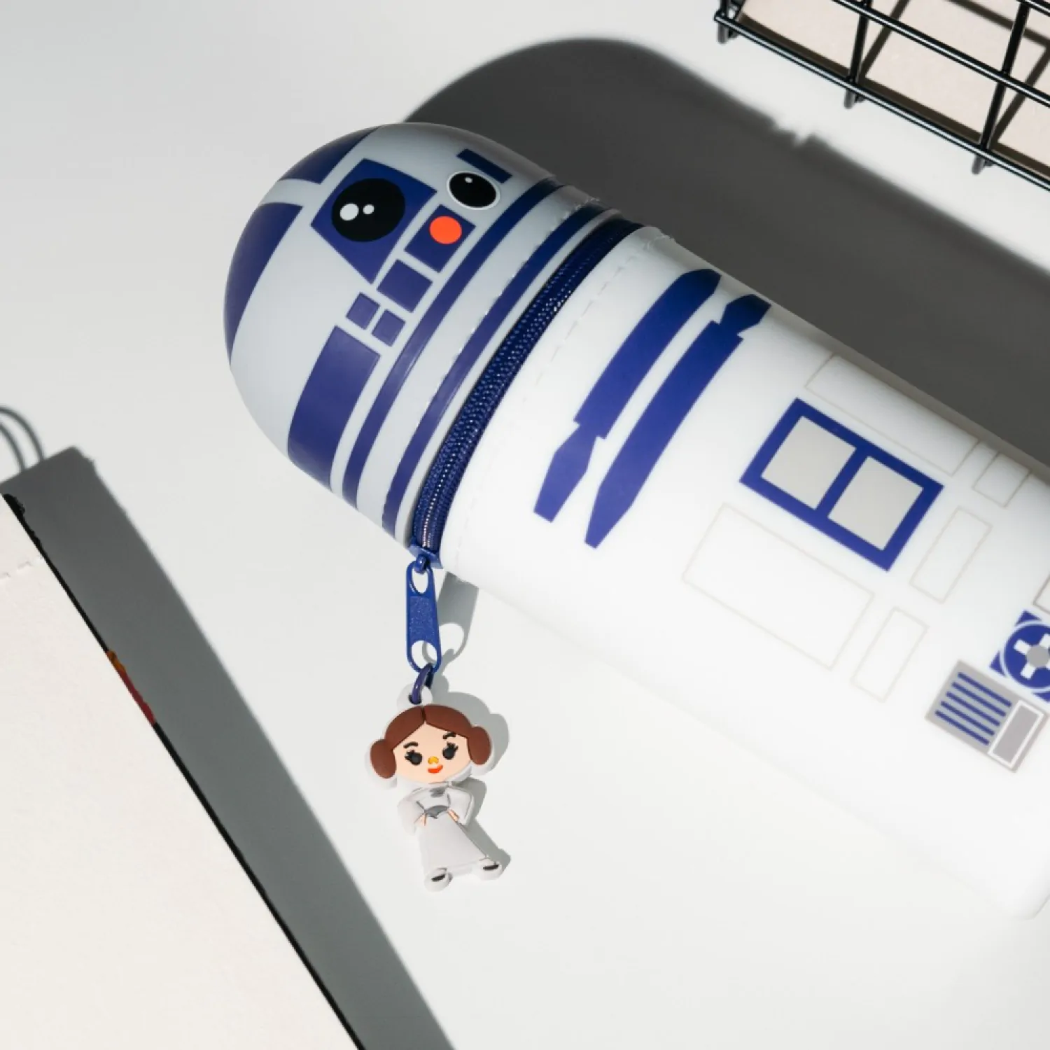 Star Wars R2-D2 3D peresnica fotografija izdelka