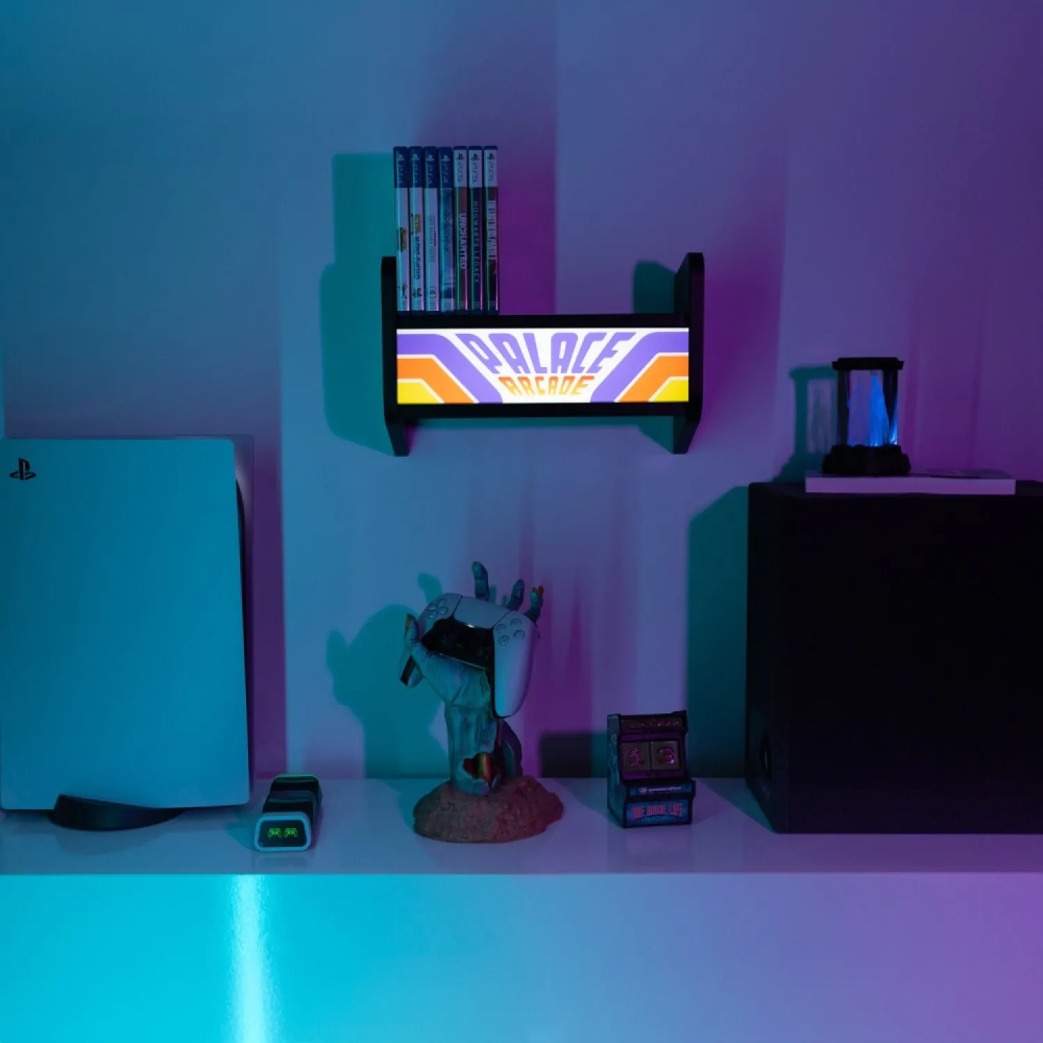 Stranger Things Arcade polična svetilka fotografija izdelka