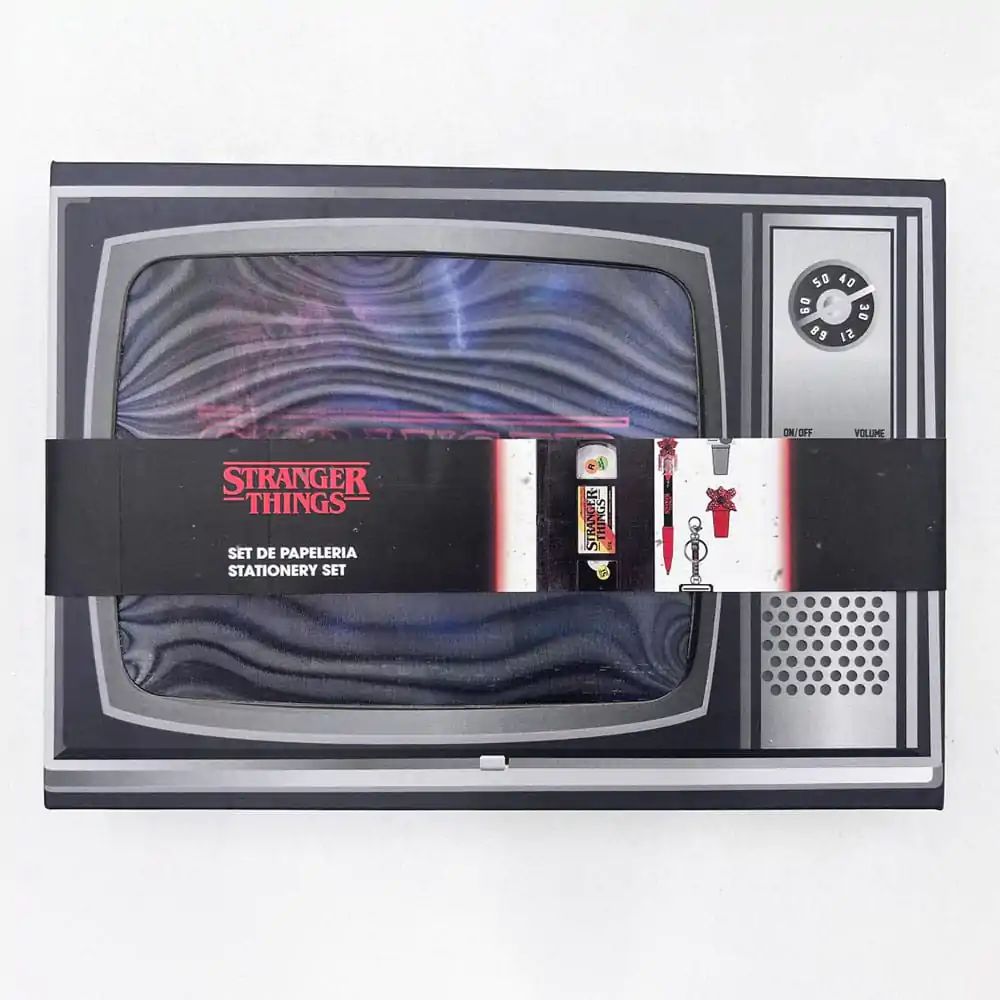 Stranger Things pisalni set fotografija izdelka