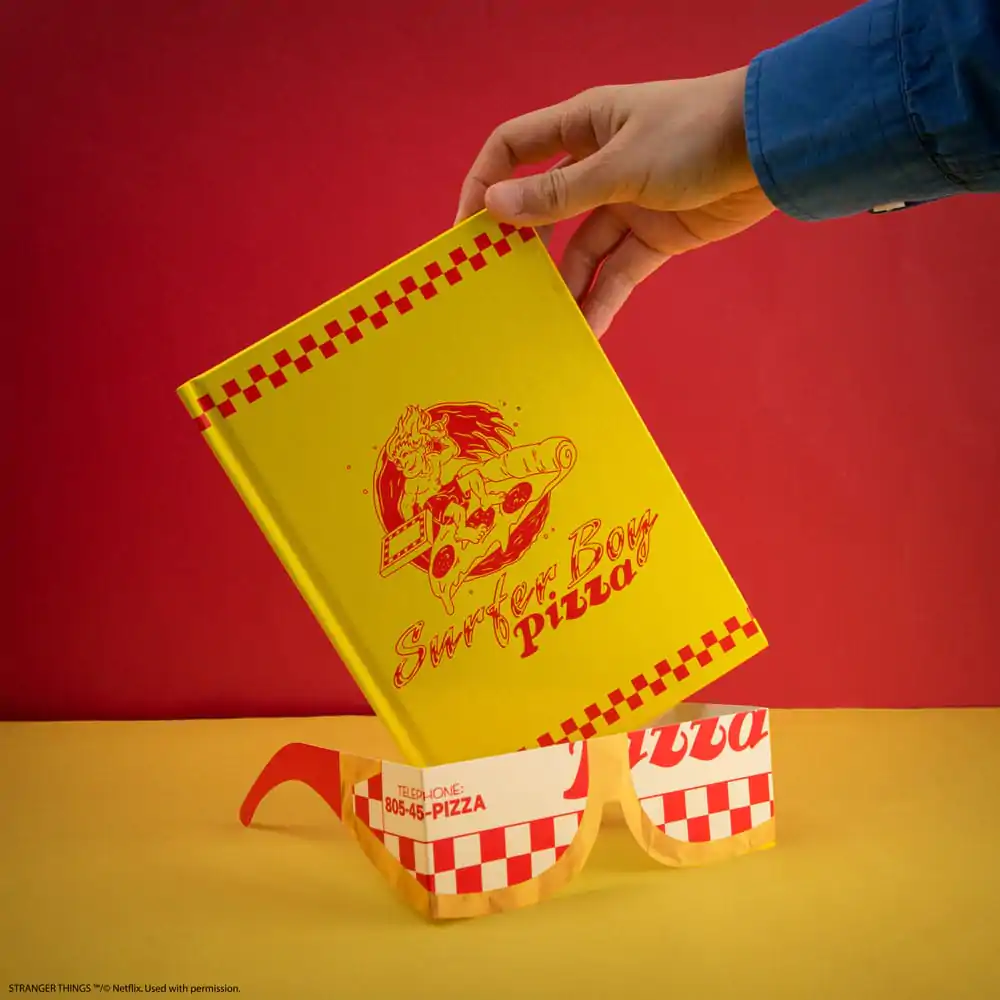 Stranger Things Zvezek Surfer Boy Pizza Trde platnice fotografija izdelka
