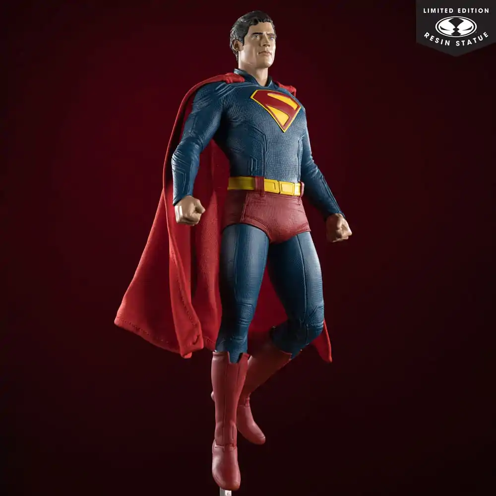 Superman (2025) DC Direct 1/6 Kip Superman 35 cm fotografija izdelka