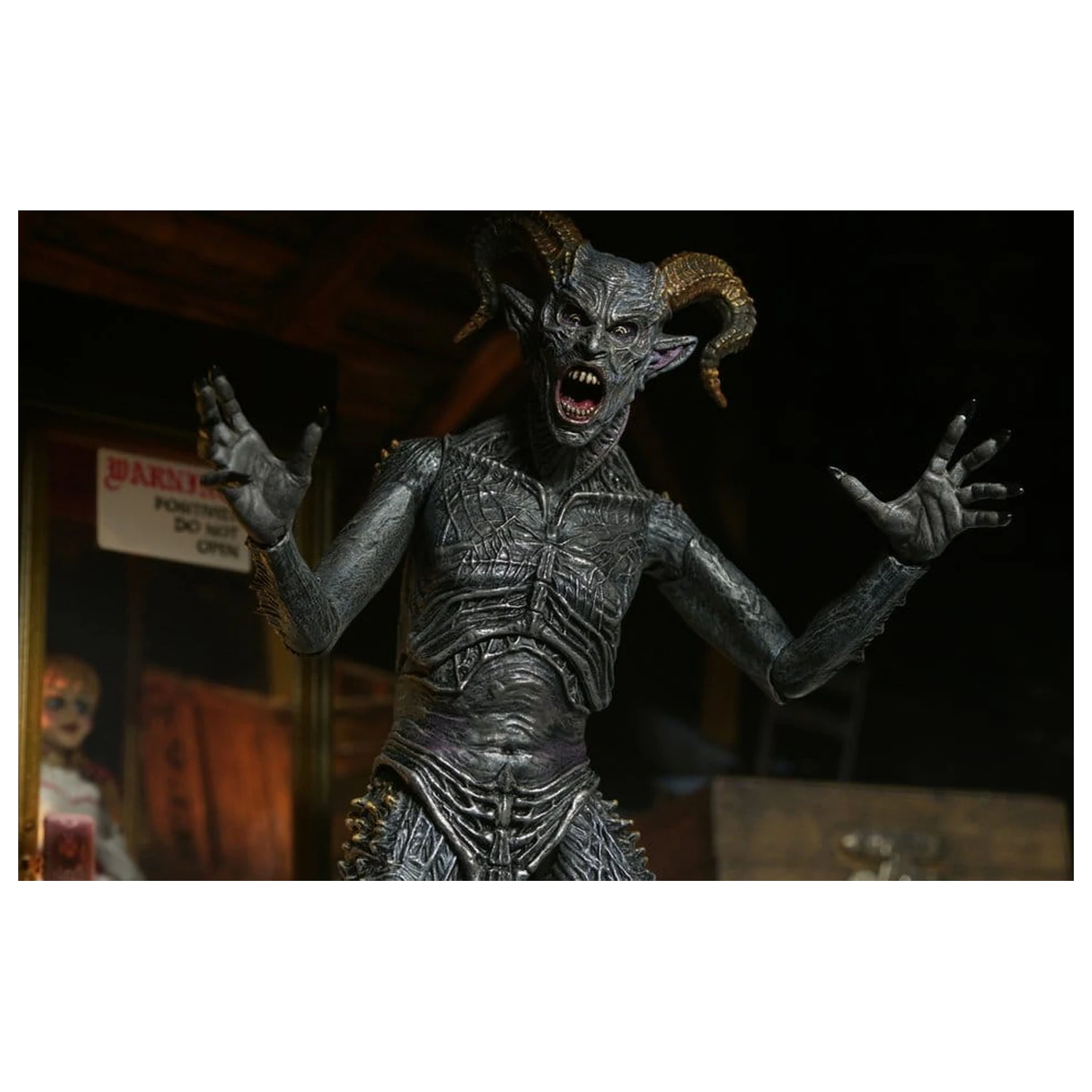 The Conjuring Universe figura Ultimate Malthus the Demon 18 cm fotografija izdelka