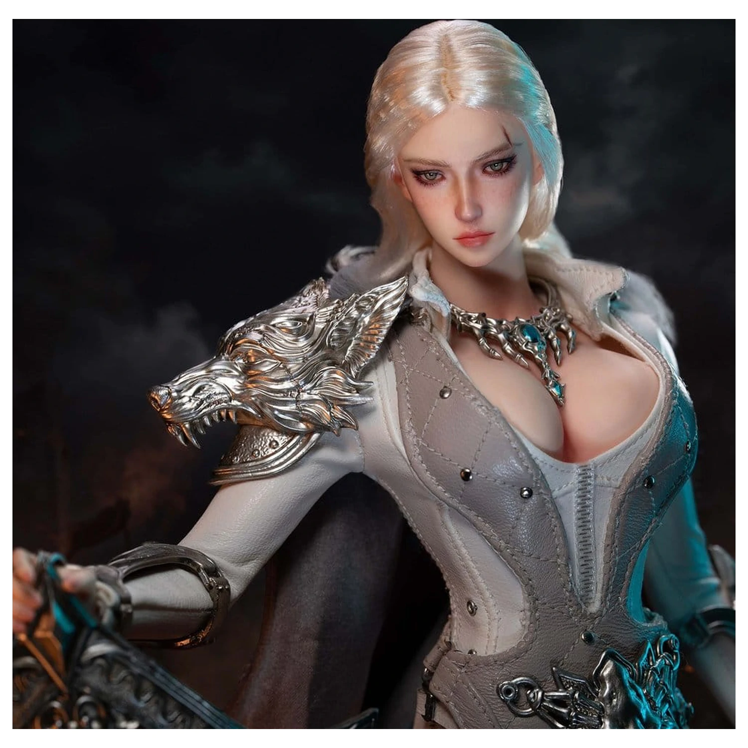 The Girl Under Wolf's Ward Action Figura 1/6 Alina (Silver) 30 cm fotografija izdelka