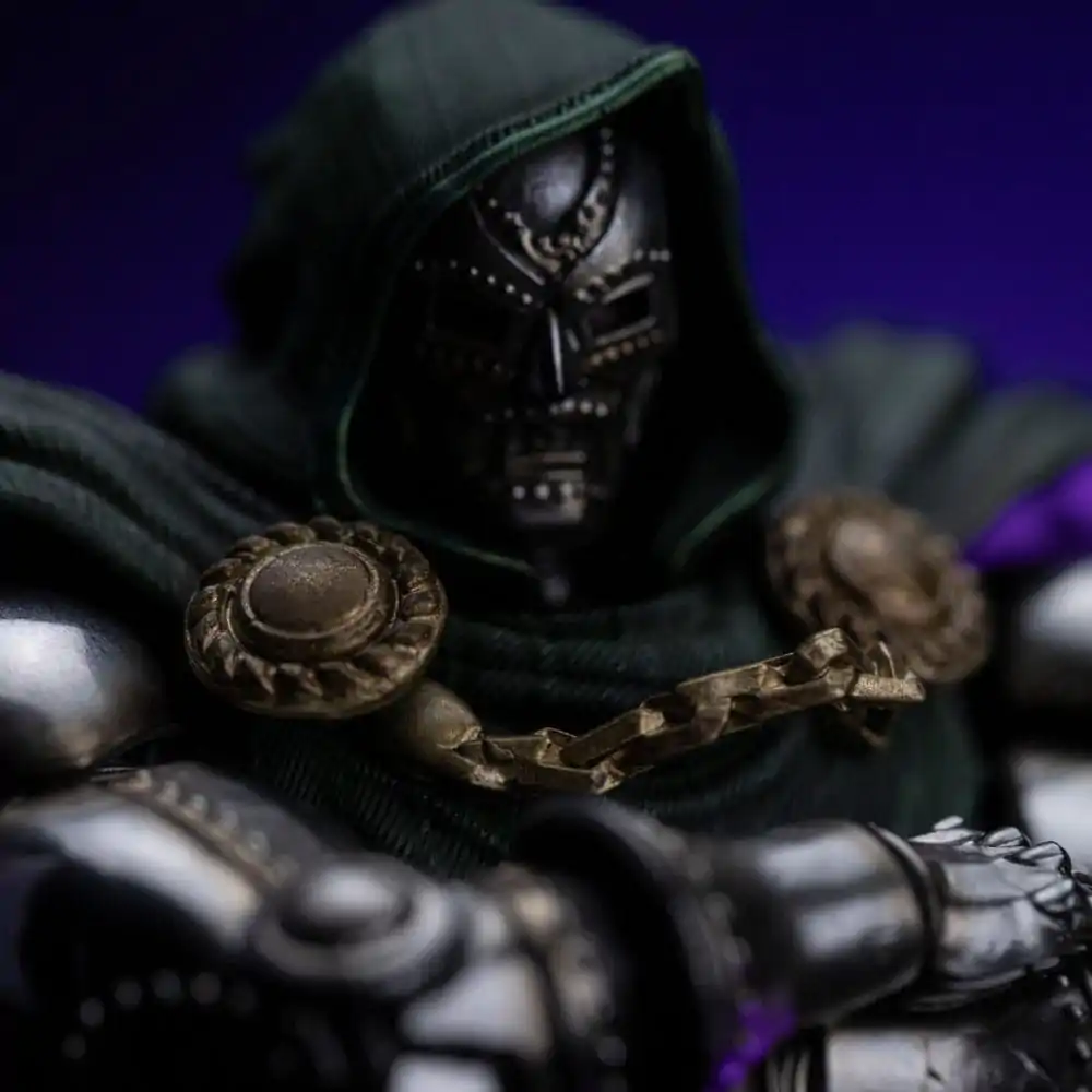 The Infinity Gauntlet Marvel Legends Diorama Kip 1/10 Doctor Doom Deluxe Edition 42 cm fotografija izdelka