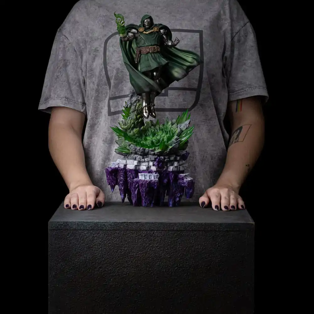The Infinity Gauntlet Marvel Legends Diorama Kip 1/10 Doctor Doom Deluxe Edition 42 cm fotografija izdelka