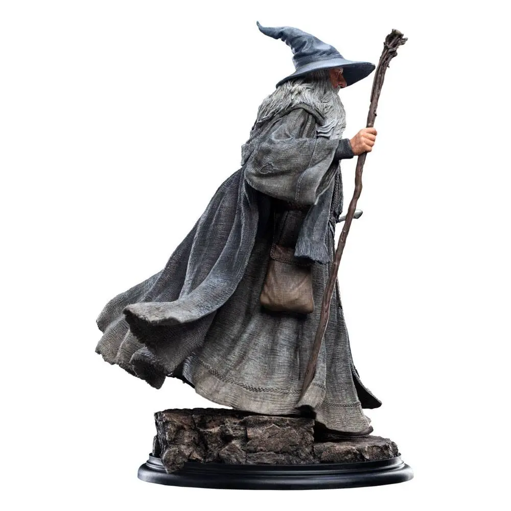 Kip Gospodar prstanov 1/6 Gandalf the Grey Pilgrim (Classic Series) 36 cm fotografija izdelka