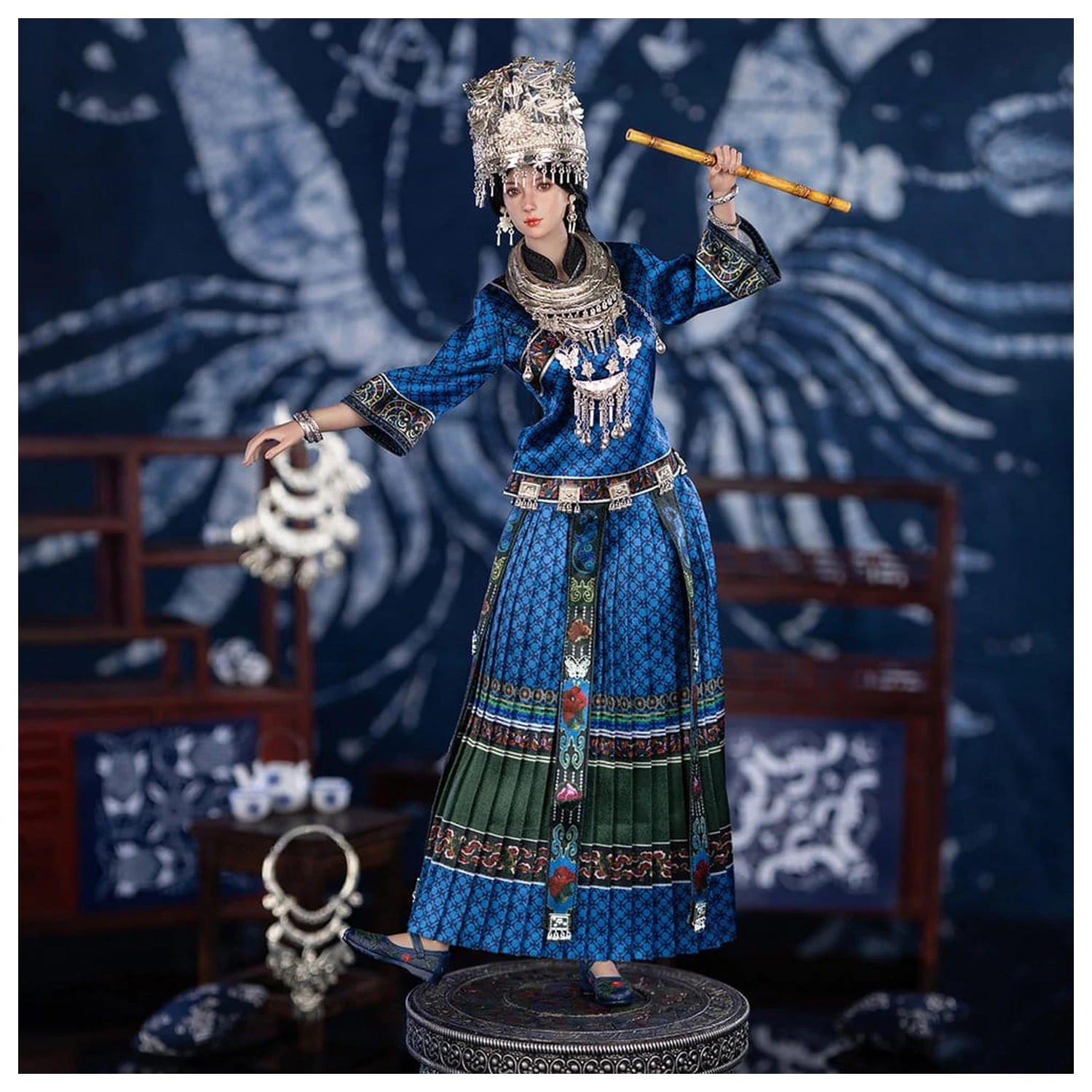 The Miao of China's 56 Ethnic Groups Figura 1/6 modra 30 cm fotografija izdelka