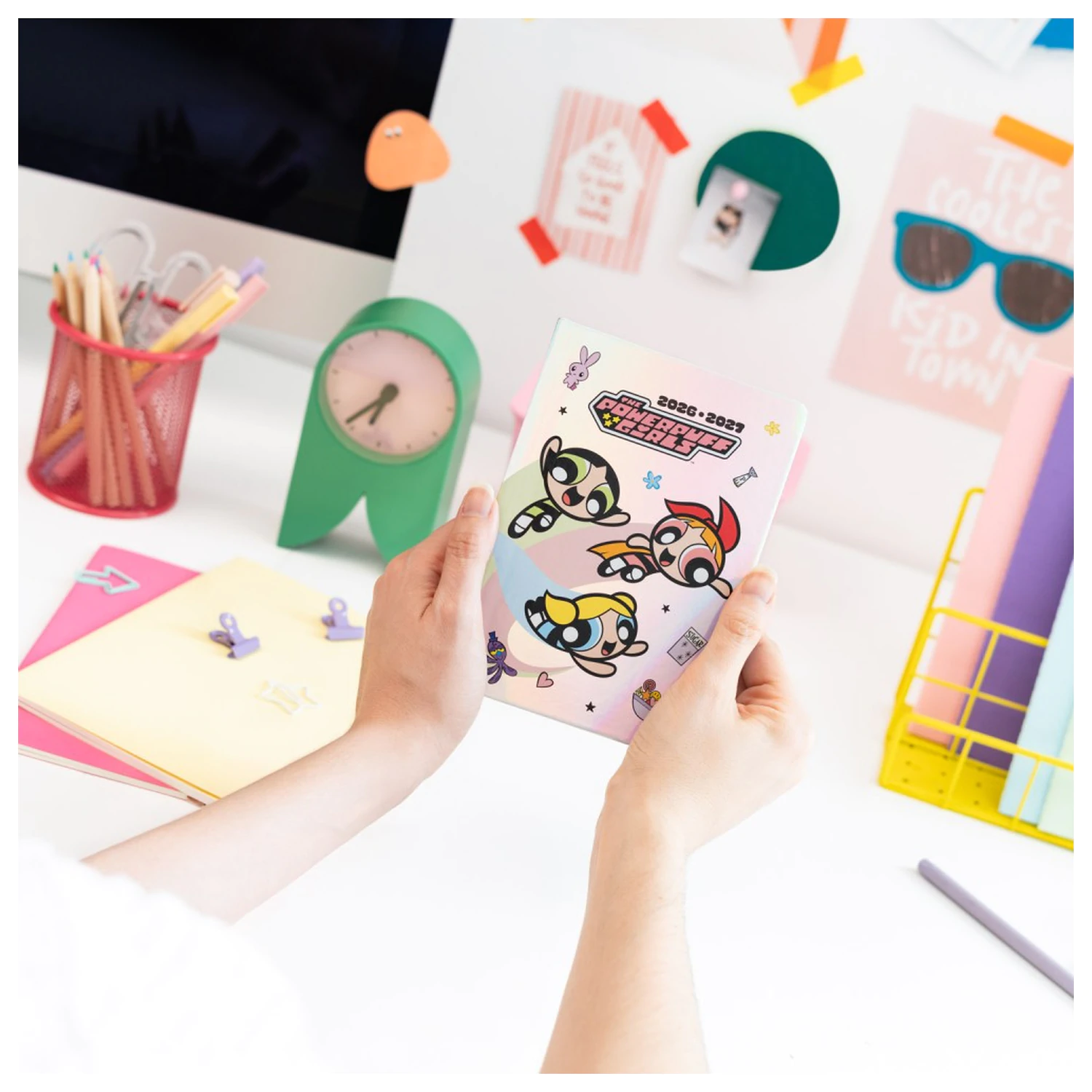 The Powerpuff Girls Akademski planer 2026/27 A6 *English Version* fotografija izdelka