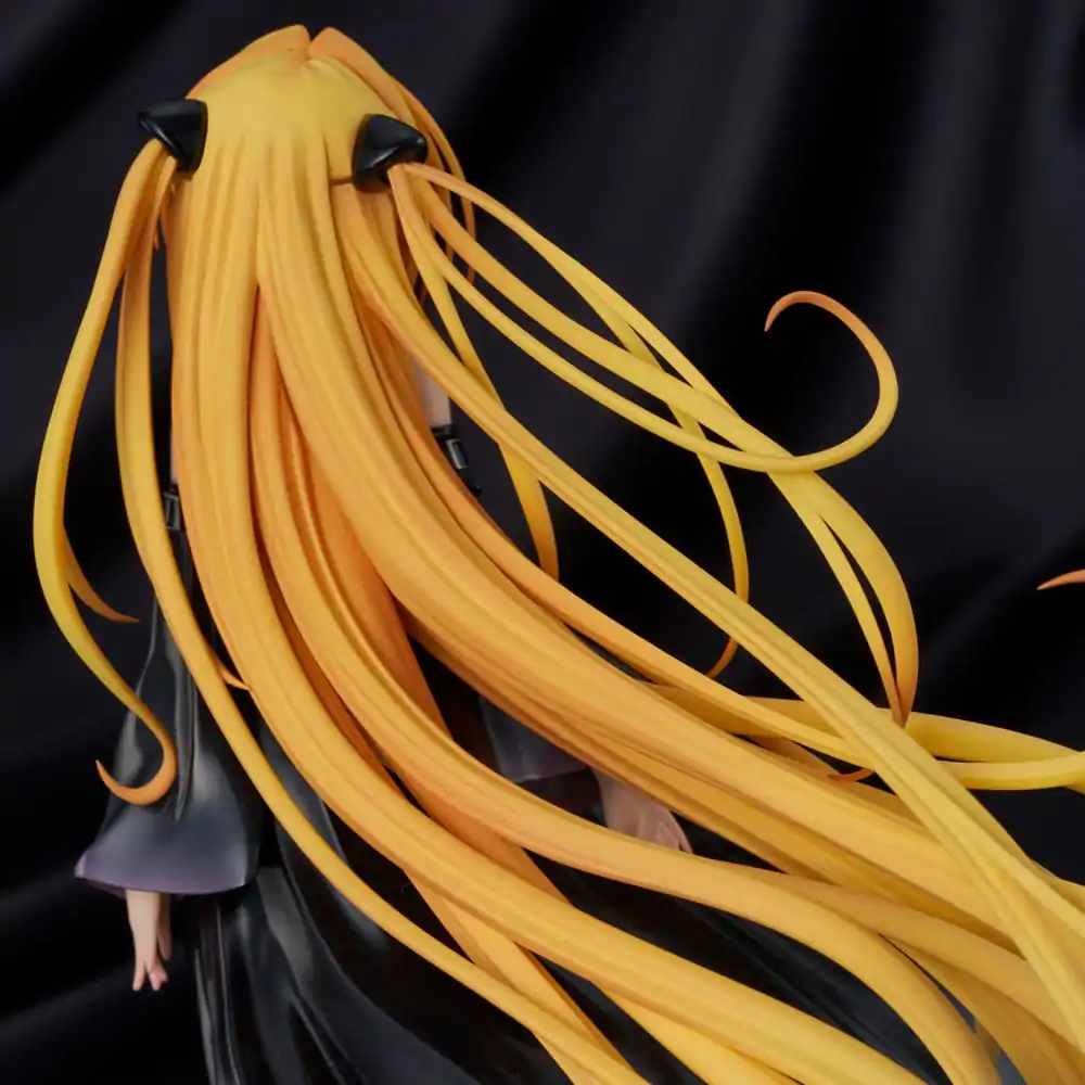 To Love-Ru Darkness PVC kip 1/6 Golden Darkness Black Trance Version 20 cm fotografija izdelka