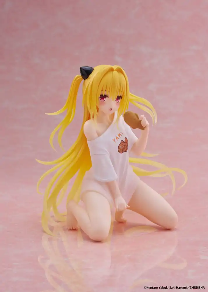 To Love-Ru Darkness PVC kip Namizna prikupna figura Golden Darkness Roomwear Ver. 13 cm fotografija izdelka