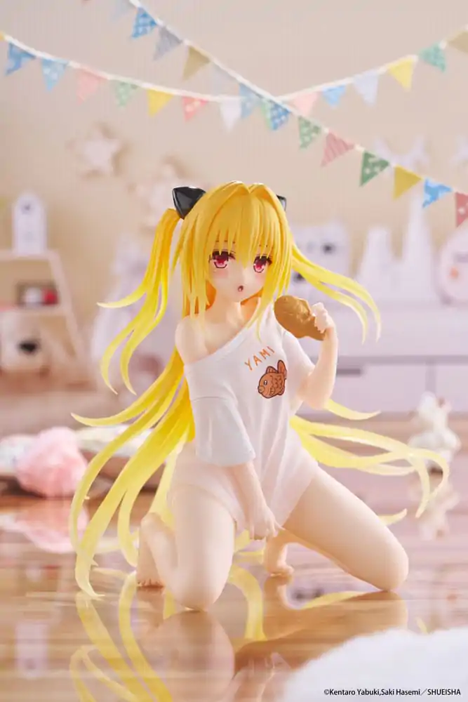 To Love-Ru Darkness PVC kip Namizna prikupna figura Golden Darkness Roomwear Ver. 13 cm fotografija izdelka