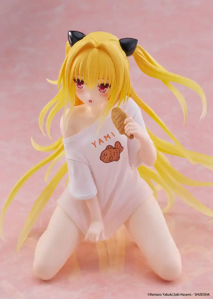 To Love-Ru Darkness PVC kip Namizna prikupna figura Golden Darkness Roomwear Ver. 13 cm fotografija izdelka