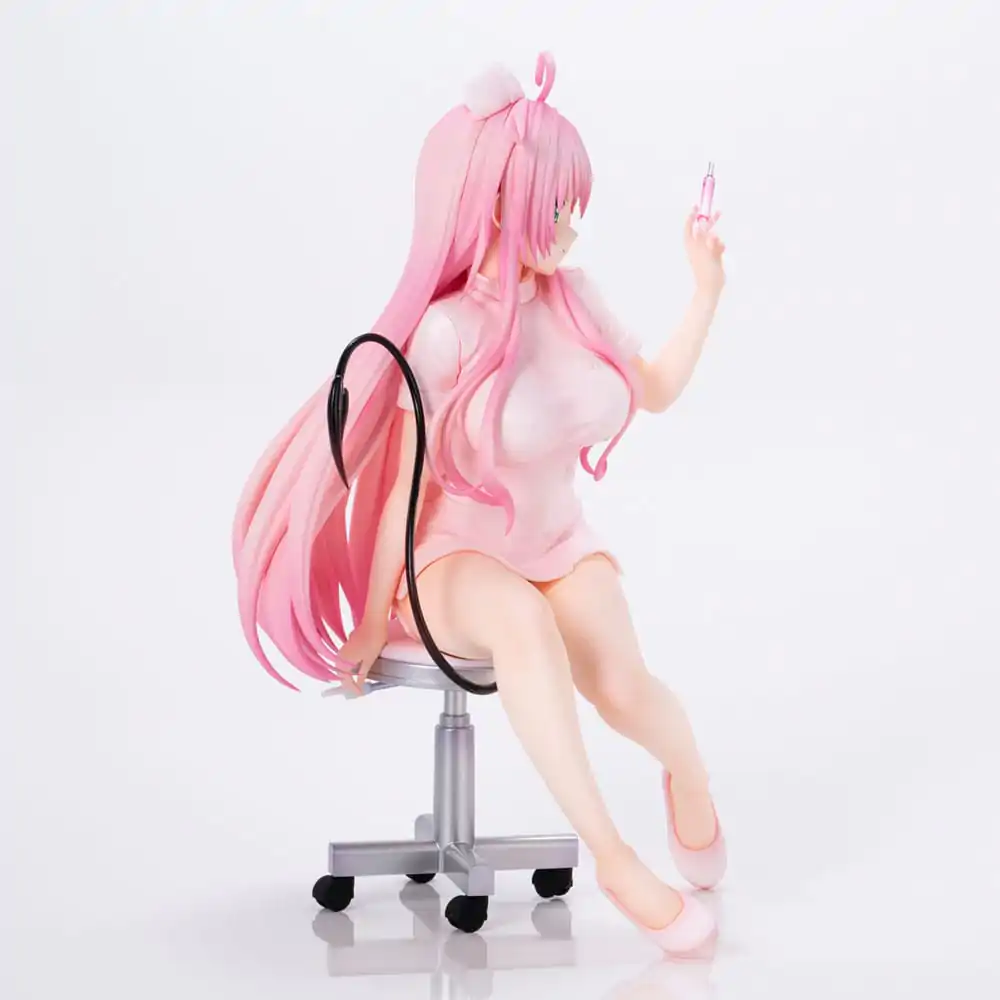 To Love-Ru Darkness Kip PVC Lara Satalin Deviluke Nurse Cos 26 cm fotografija izdelka