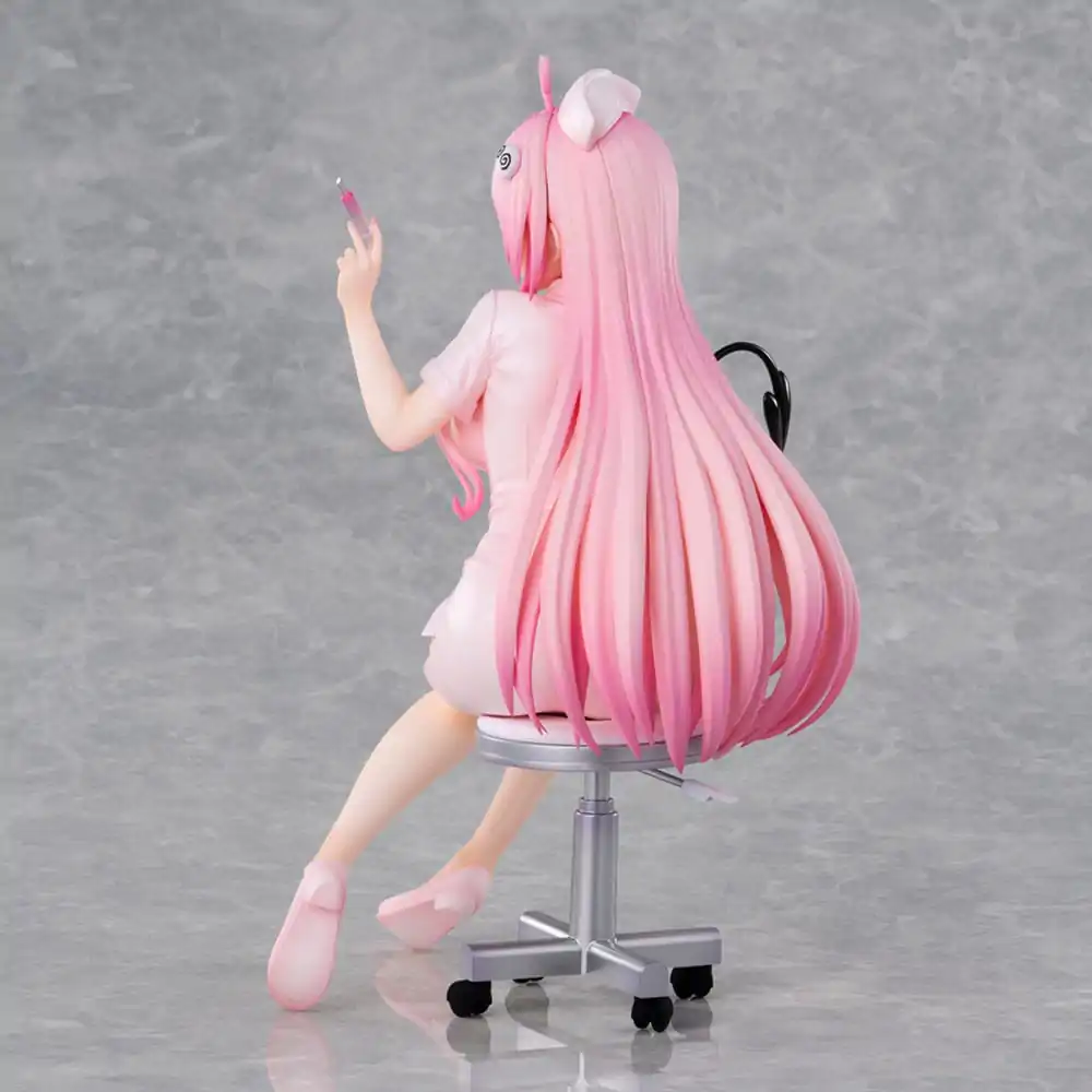 To Love-Ru Darkness Kip PVC Lara Satalin Deviluke Nurse Cos 26 cm fotografija izdelka