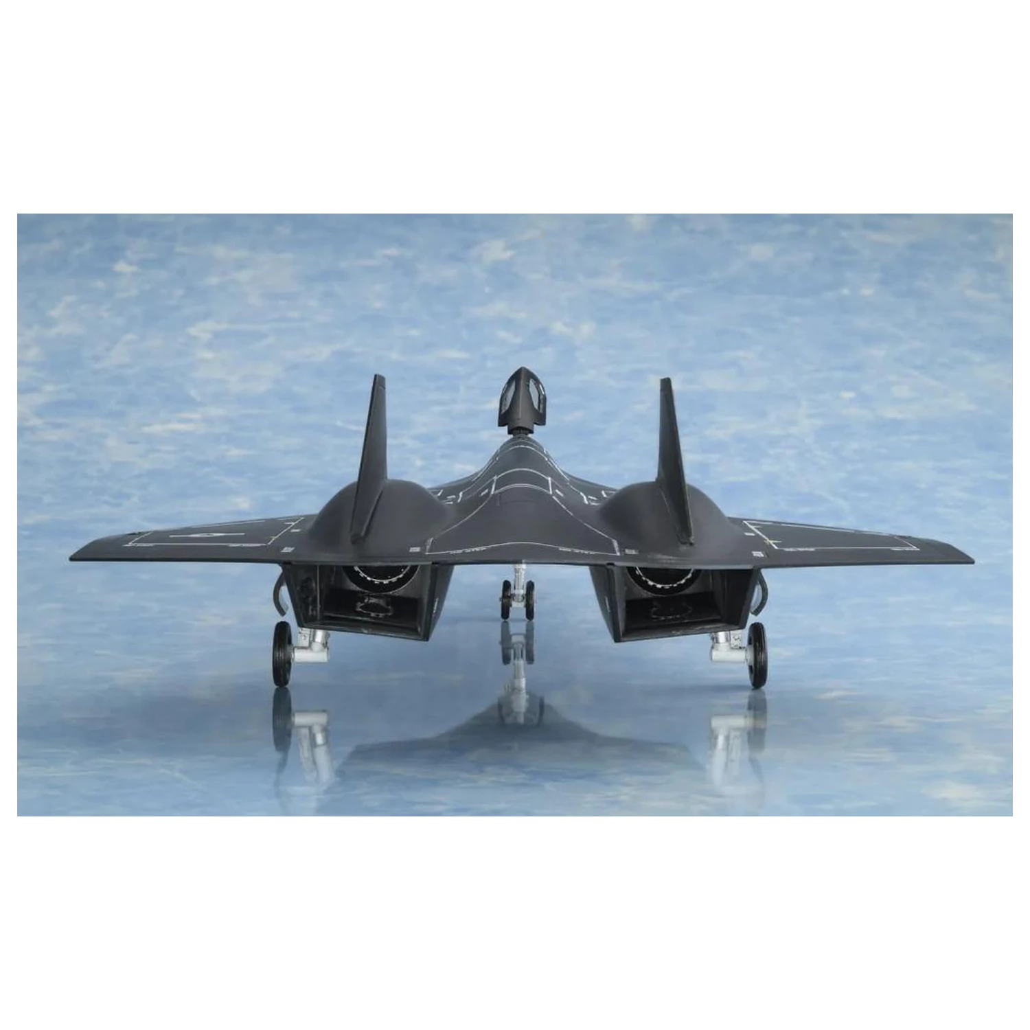 Top Gun: Maverick Darkstar maketa 1/72 29 cm fotografija izdelka