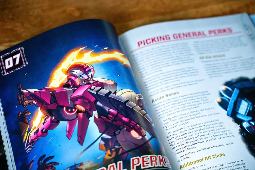 Transformers RPG Osnovna Pravilnik *Englische Version* fotografija izdelka