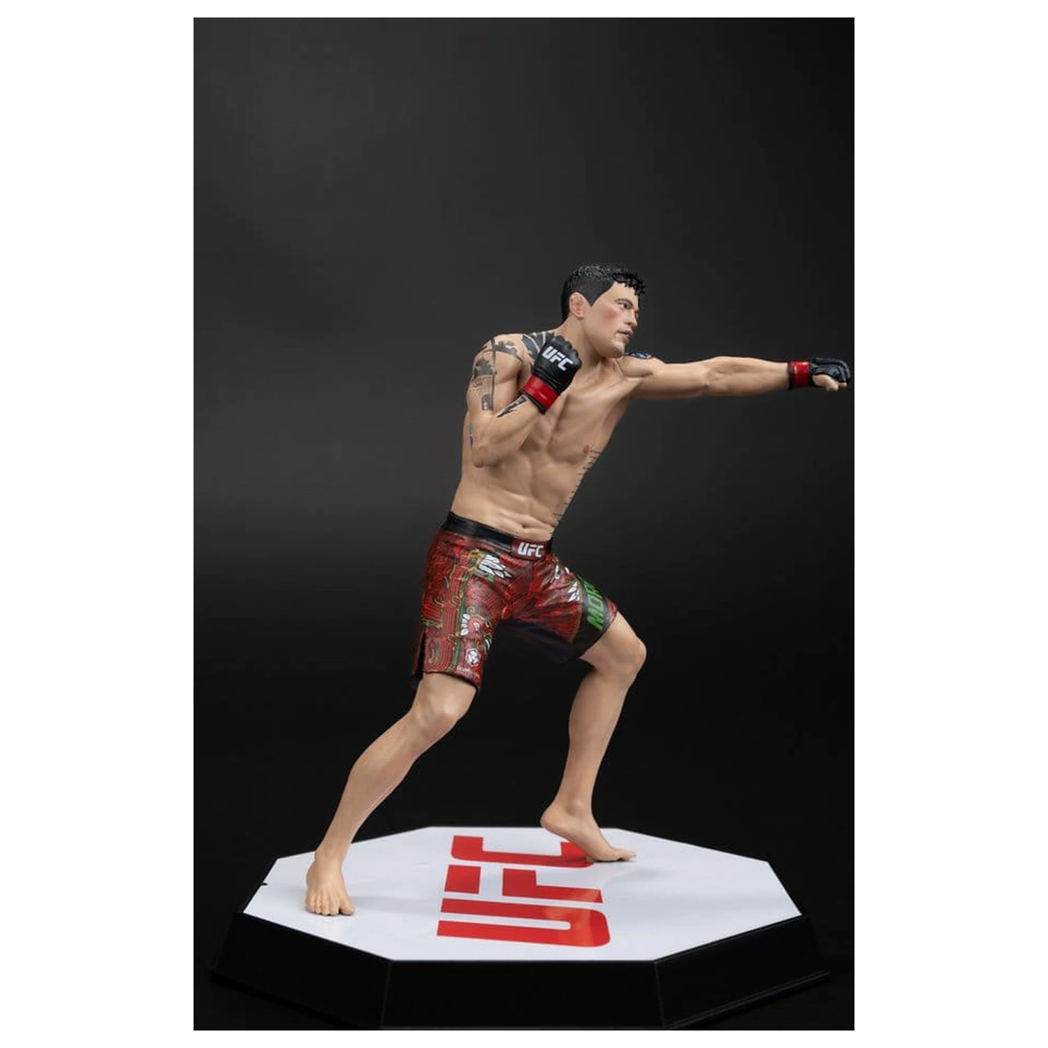 UFC Posed PVC statua Brandon Moreno 16 cm fotografija izdelka