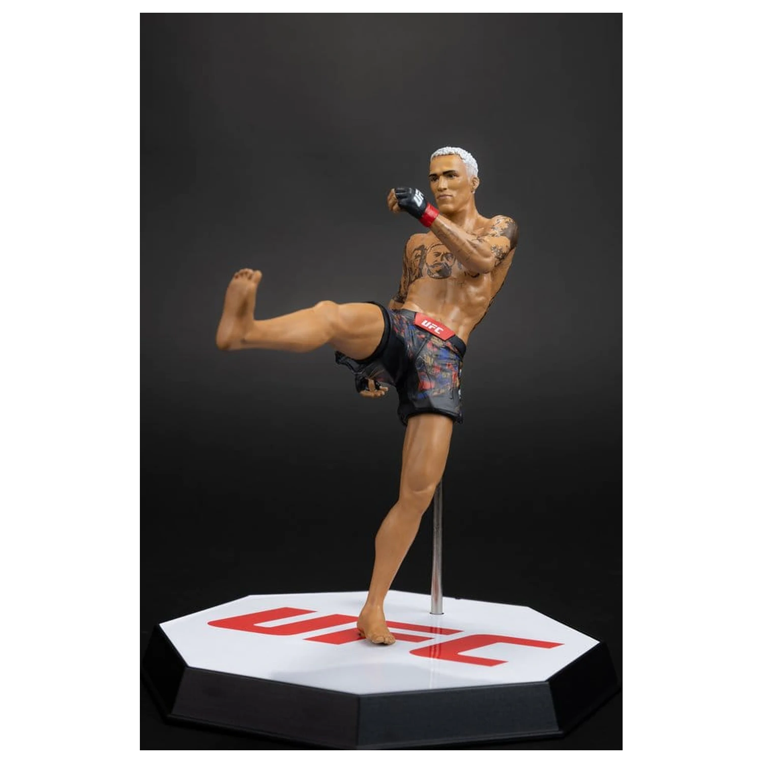 UFC Posed PVC kip Charles Oliveira 17 cm fotografija izdelka
