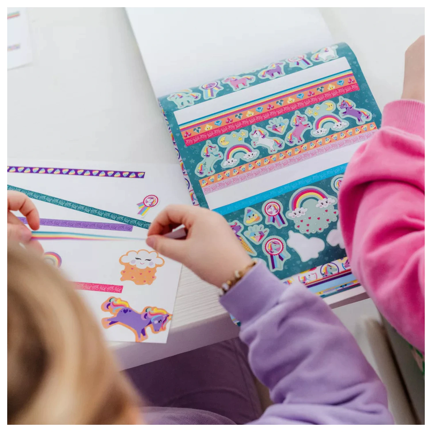 Unicorn Rainbow Paket Nalepk 1000 kosov fotografija izdelka