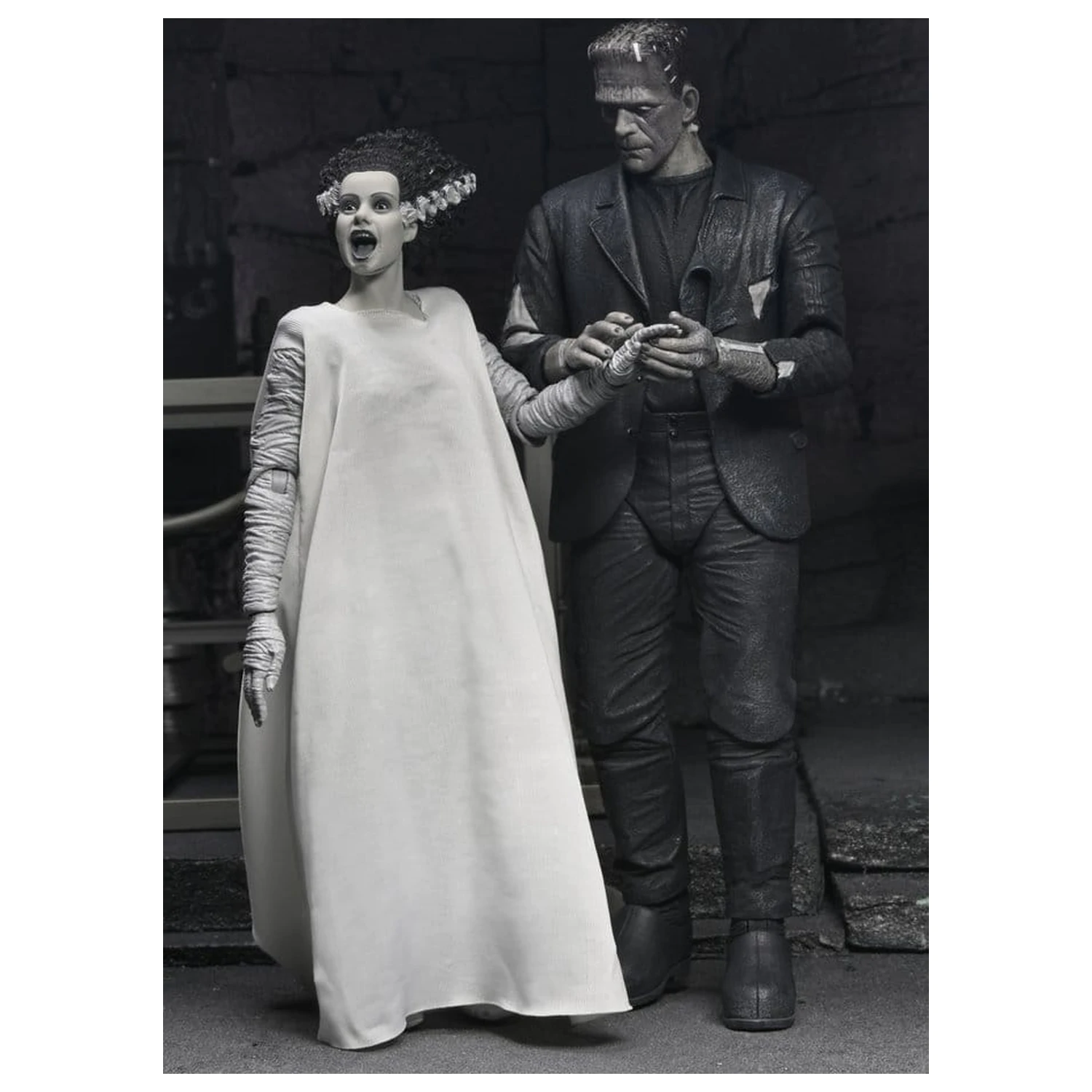 Universal Monsters Dvojno pakiranje akcijskih figur Bride of Frankenstein 90th Anniversary The Monster & His Mate (B&W) 18 cm fotografija izdelka