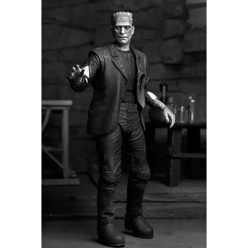 Universal Monsters The Bride of Frankenstein Ultimate Bride of Frankensteins Monster B&W Version. figura 18 cm fotografija izdelka