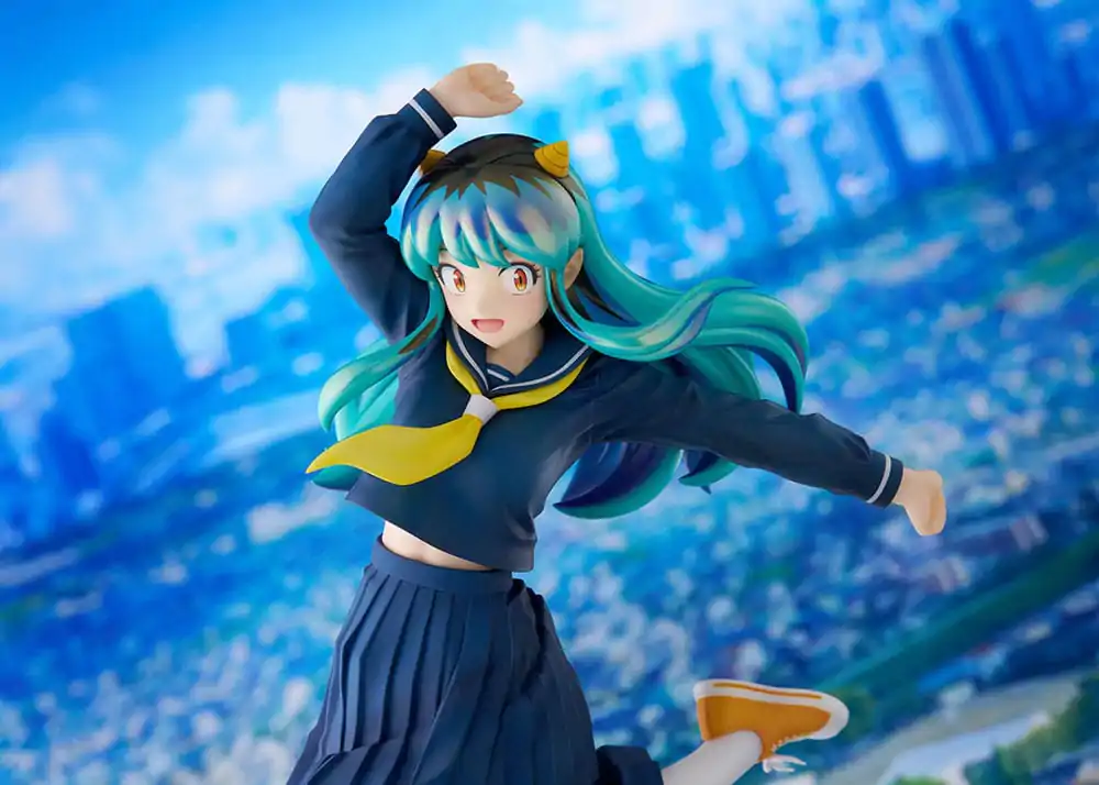 Urusei Yatsura Kip PVC 1/7 Lum Uniform Ver. 28 cm fotografija izdelka