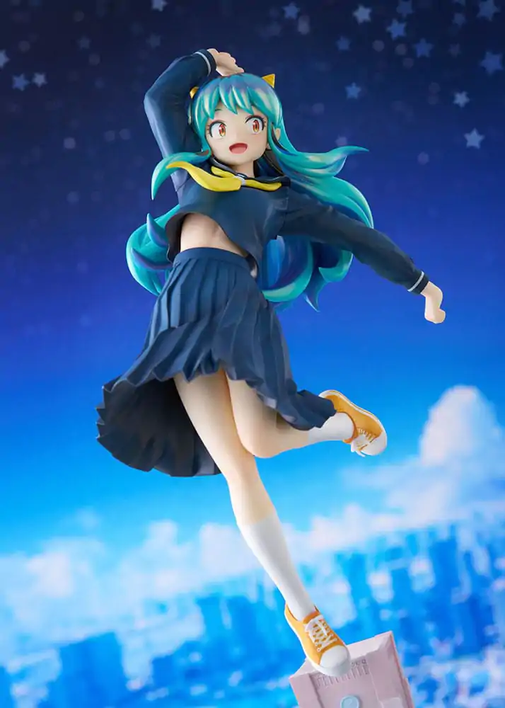 Urusei Yatsura Kip PVC 1/7 Lum Uniform Ver. 28 cm fotografija izdelka