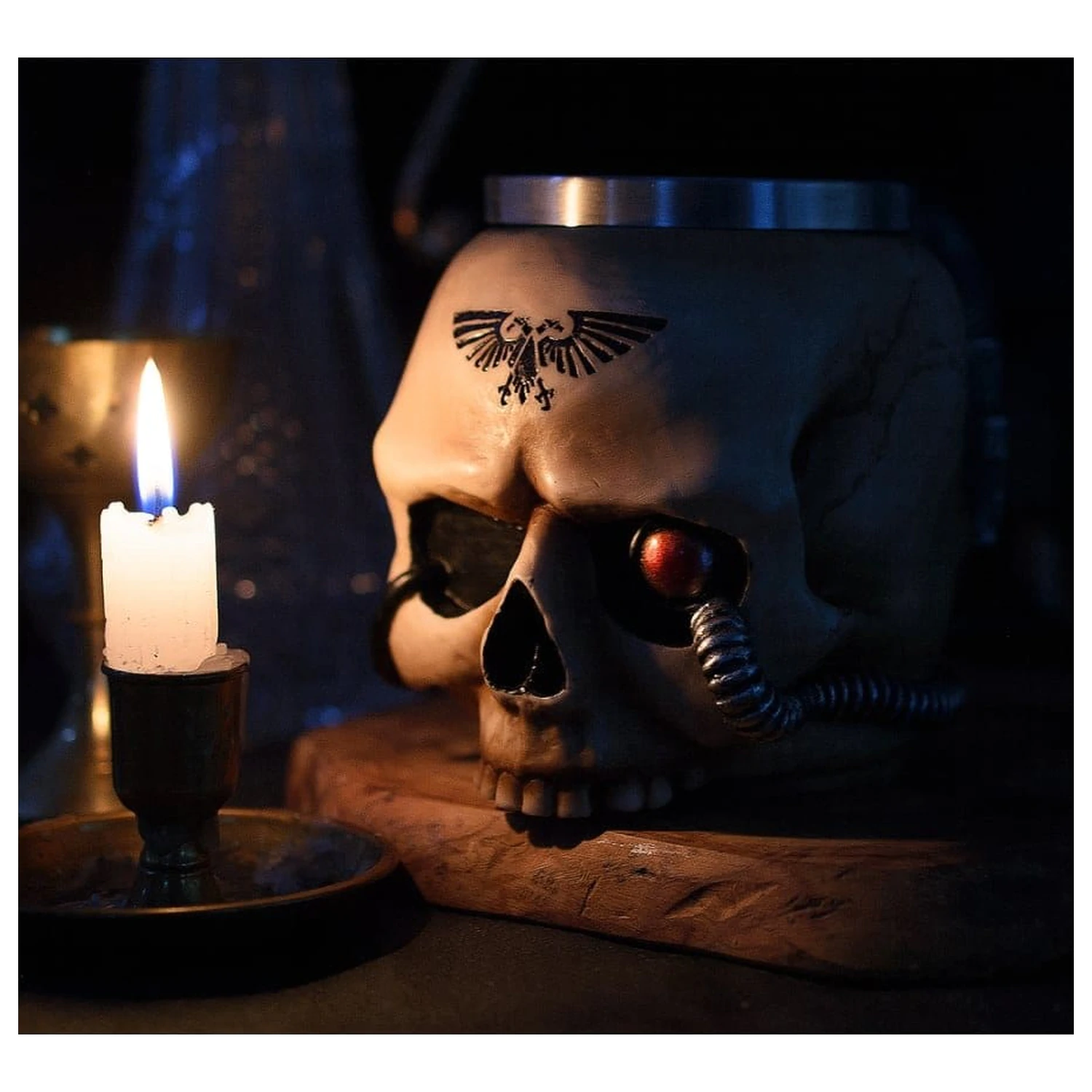 Warhammer 40,000 skodelica Servo Skull fotografija izdelka