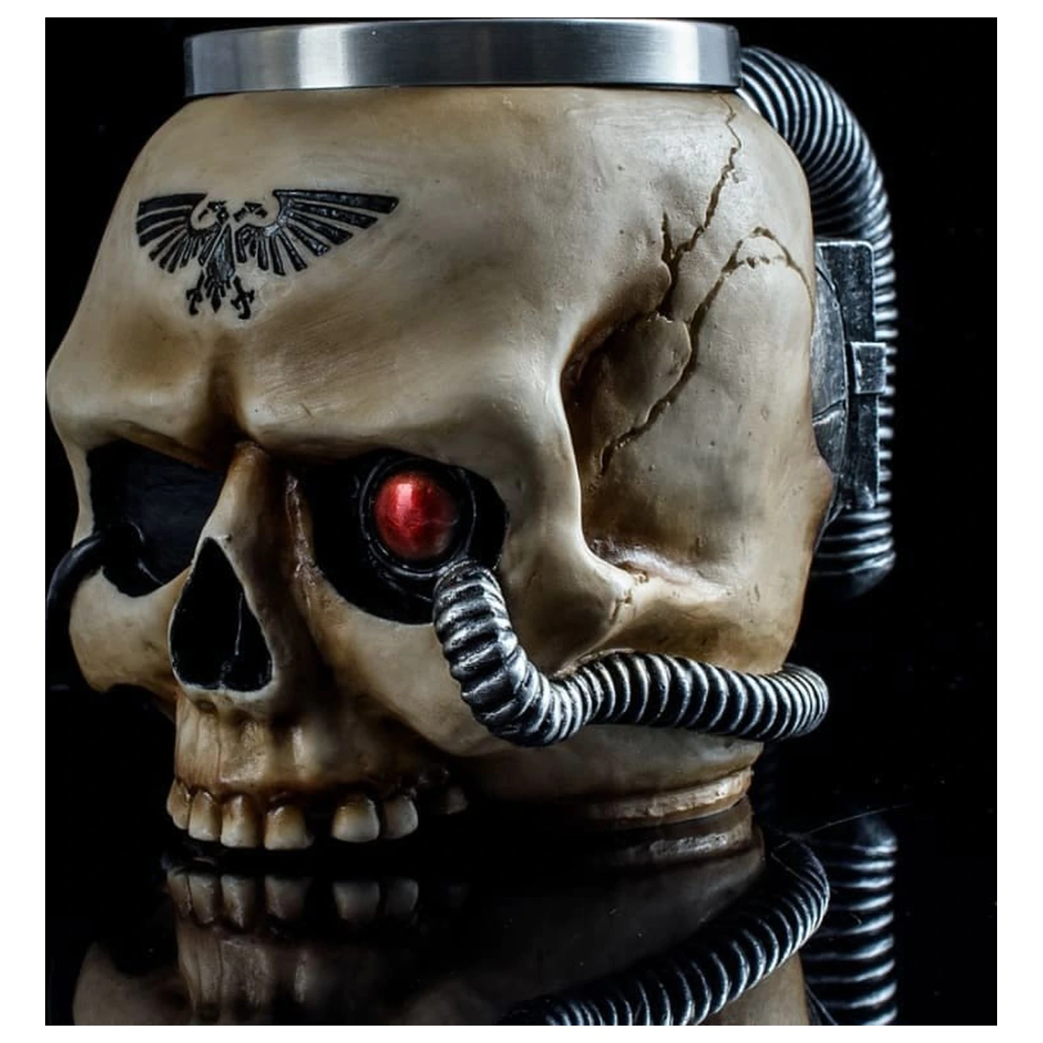 Warhammer 40,000 skodelica Servo Skull fotografija izdelka