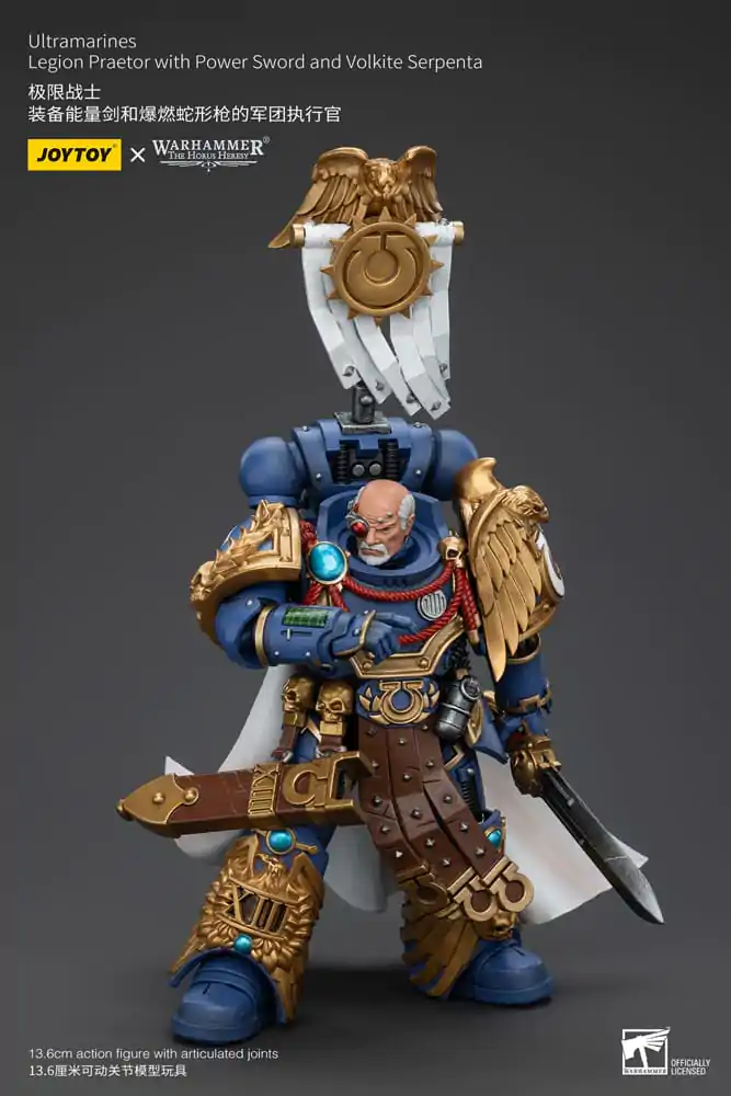 Warhammer The Horus Heresy akcijska figura 1/18 Ultramarines Legion Praetor z električnim mečem in Volkite Serpenta 12 cm fotografija izdelka