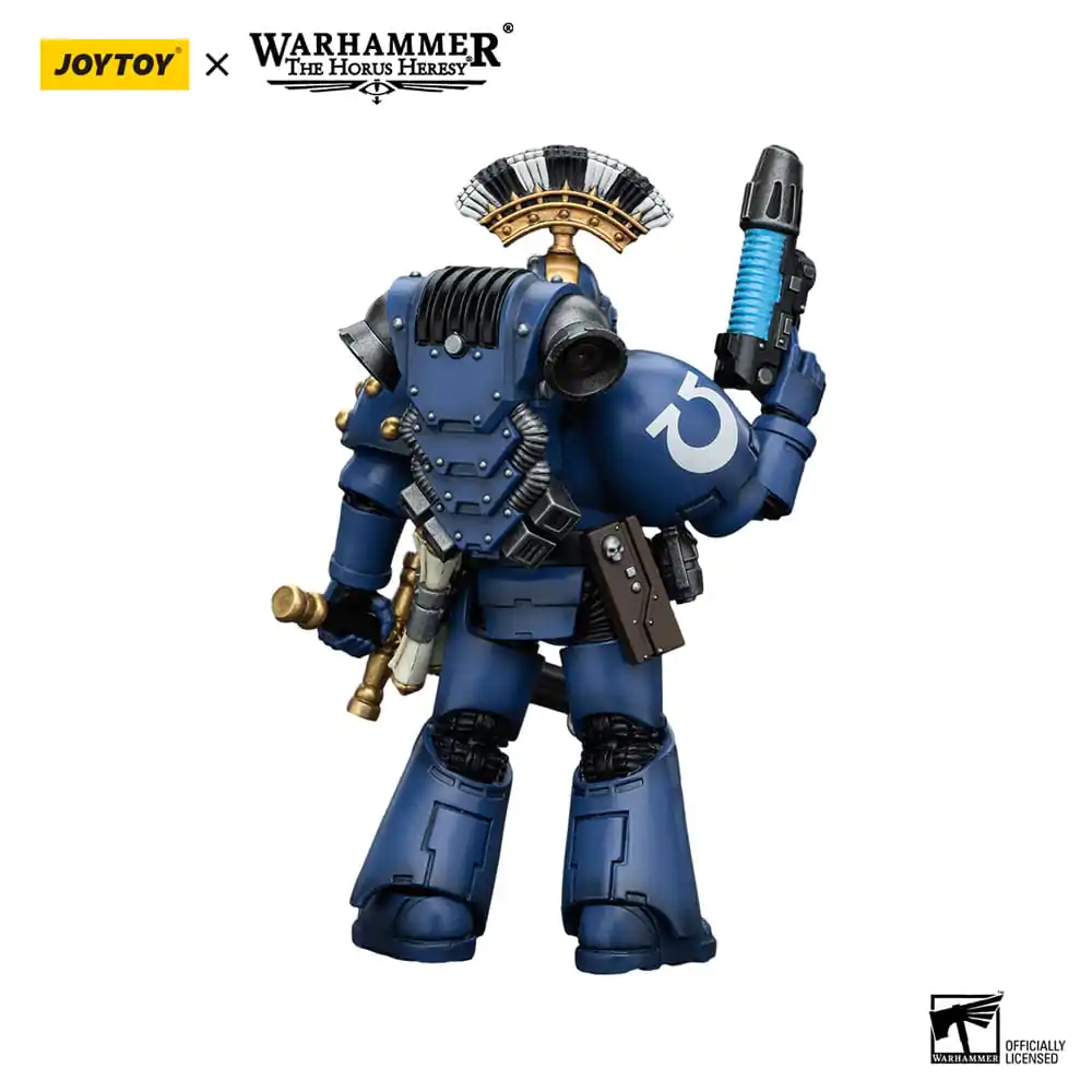 Warhammer The Horus Heresy Akcijska figura 1/18 Ultramarines MK VI Tactical Squad Sergeant s plazemsko pištolo in Power Sword 12 cm fotografija izdelka