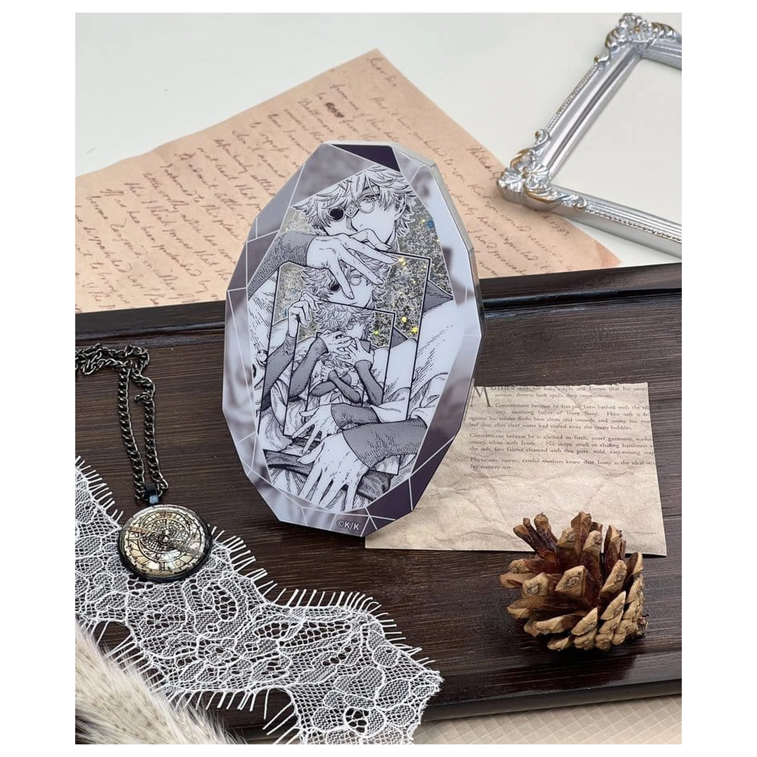 Witch Hat Atelier akrilni kristal s tekočim peskom Qifrey fotografija izdelka