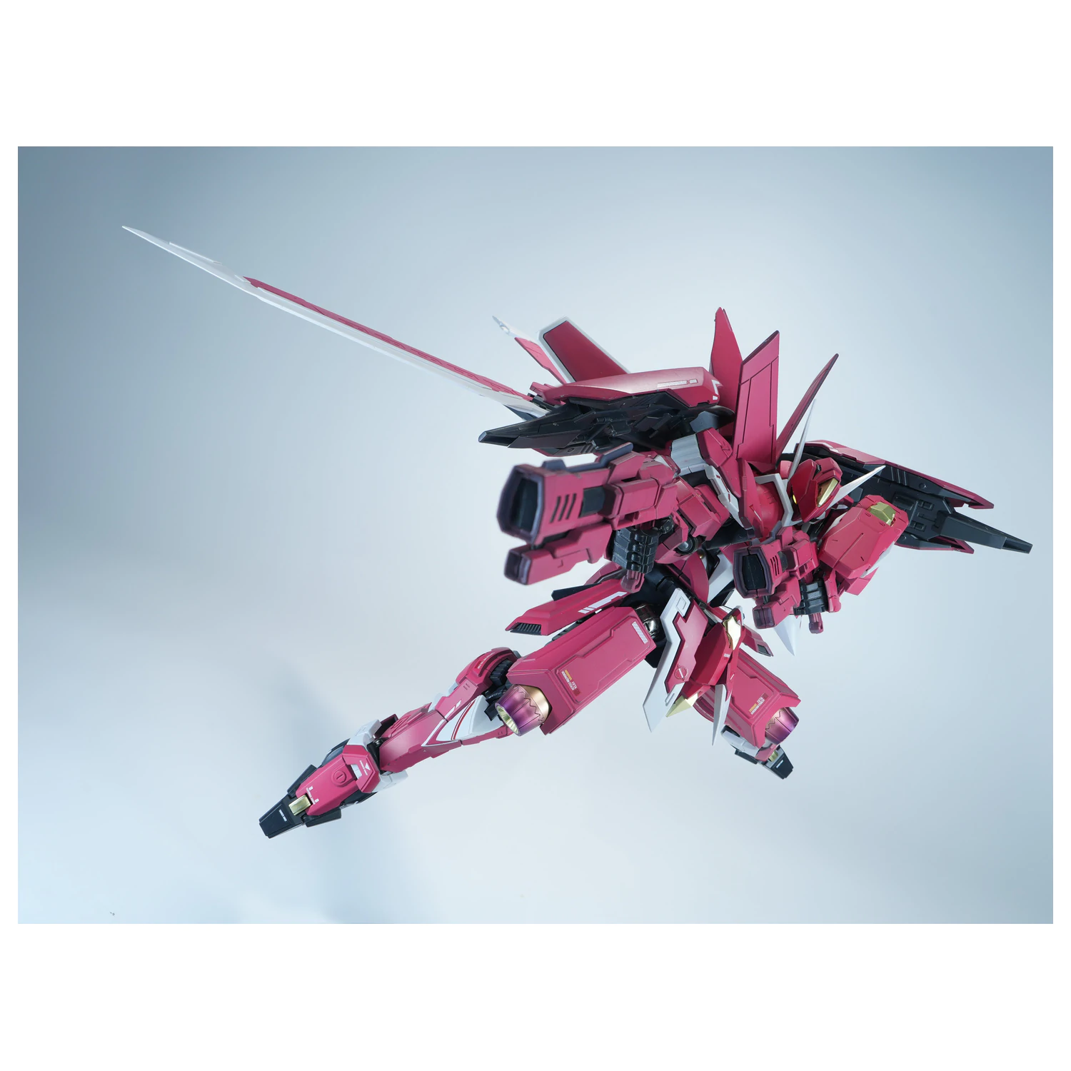 X-PLAY J-20 Cang Wei Crimson Flowing Gold model komplet 21 cm fotografija izdelka