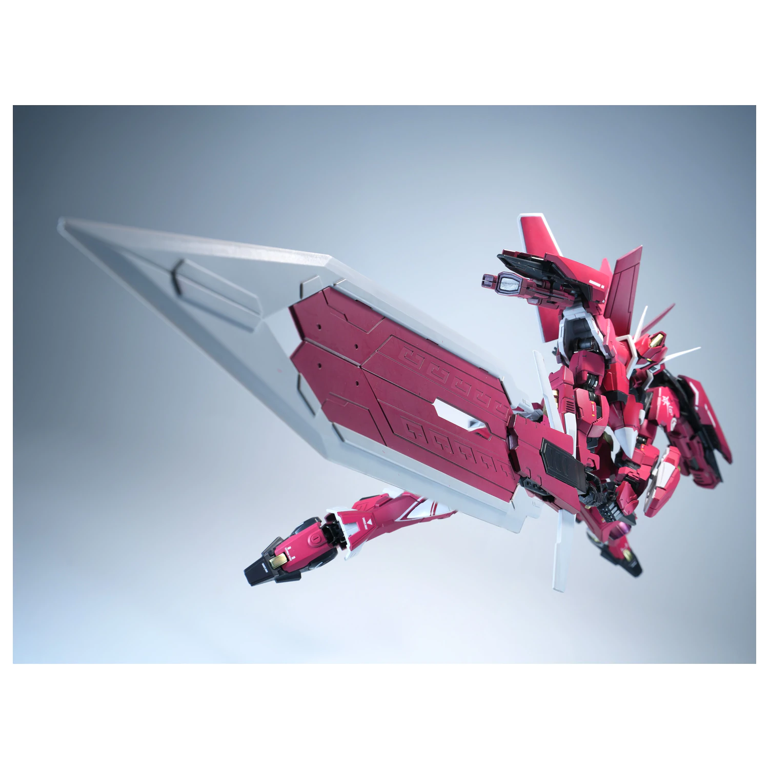 X-PLAY J-20 Cang Wei Crimson Flowing Gold model komplet 21 cm fotografija izdelka