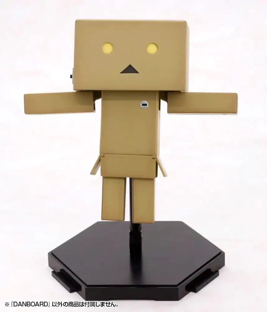 Yotsubato! Plastični komplet modela Danboard 13 cm fotografija izdelka