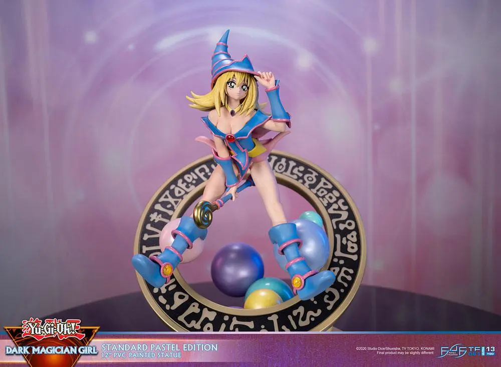 Yu-Gi-Oh! PVC Kip Temna Čarovnica Standardna Pastelna Izdaja 30 cm fotografija izdelka