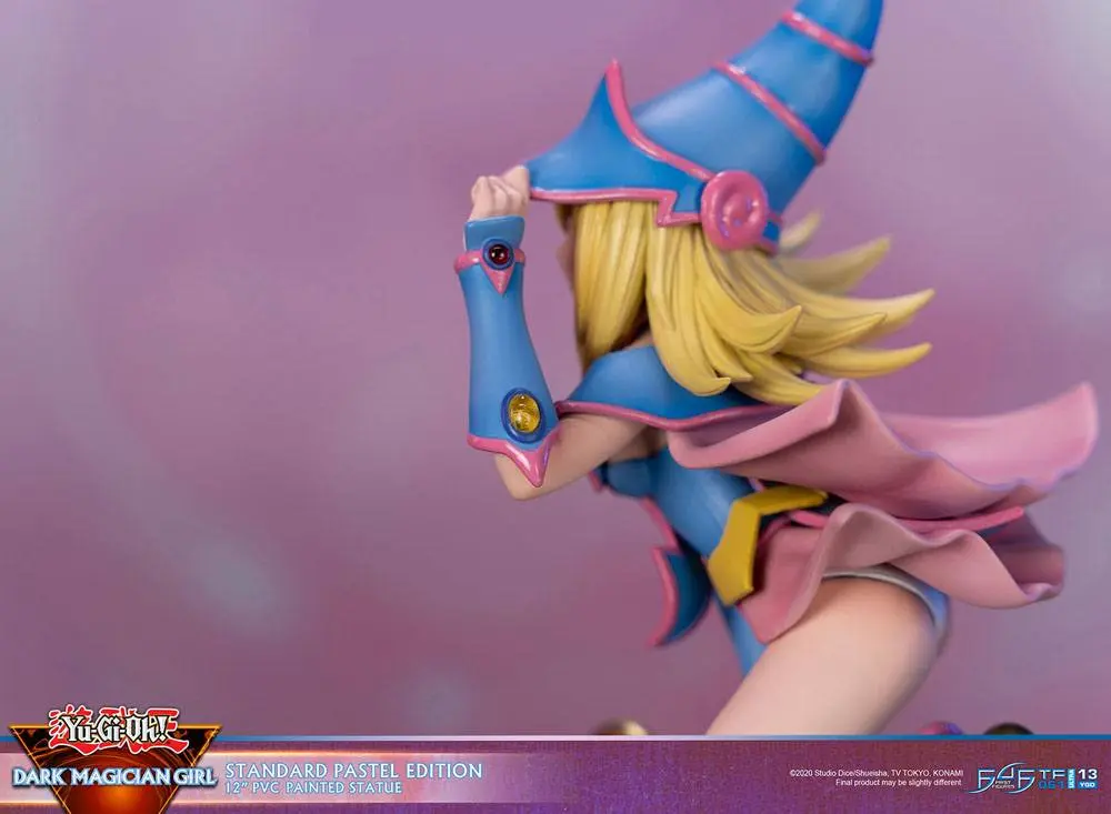 Yu-Gi-Oh! PVC Kip Temna Čarovnica Standardna Pastelna Izdaja 30 cm fotografija izdelka