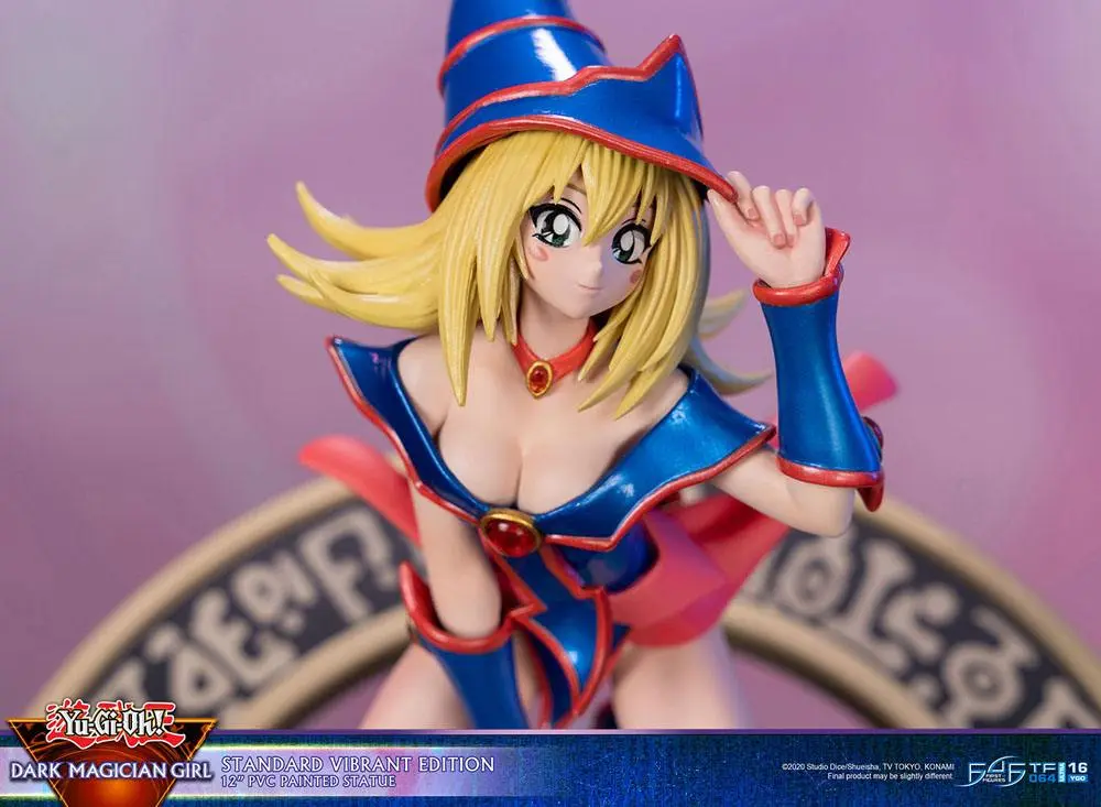 Yu-Gi-Oh! PVC Kip Temna Čarovnica Standard Vibrant Edition 30 cm fotografija izdelka