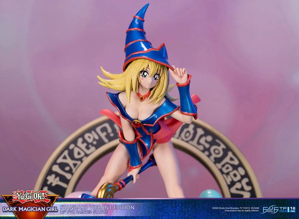 Yu-Gi-Oh! PVC Kip Temna Čarovnica Standard Vibrant Edition 30 cm fotografija izdelka