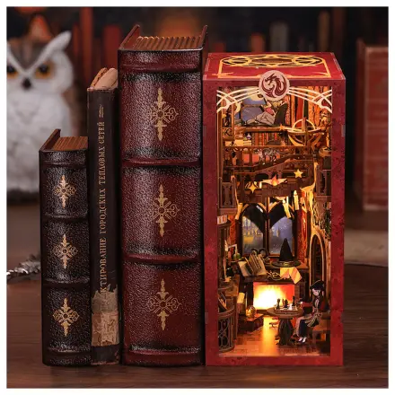 Book Nook Komplet DIY Flame Common Room 226db + set za sestavljanje z LED lučko fotografija izdelka